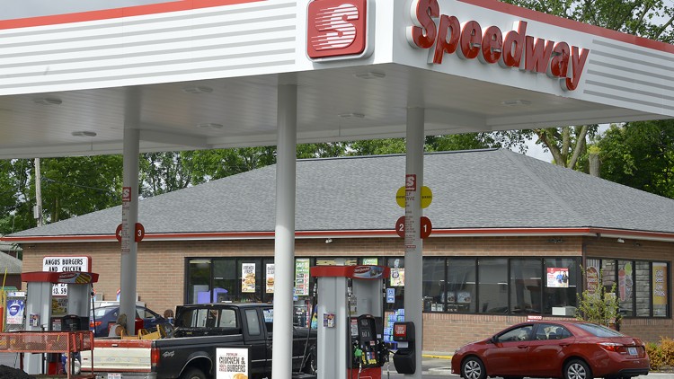 A Speedway gas station on North Limestone Street in Springfield.