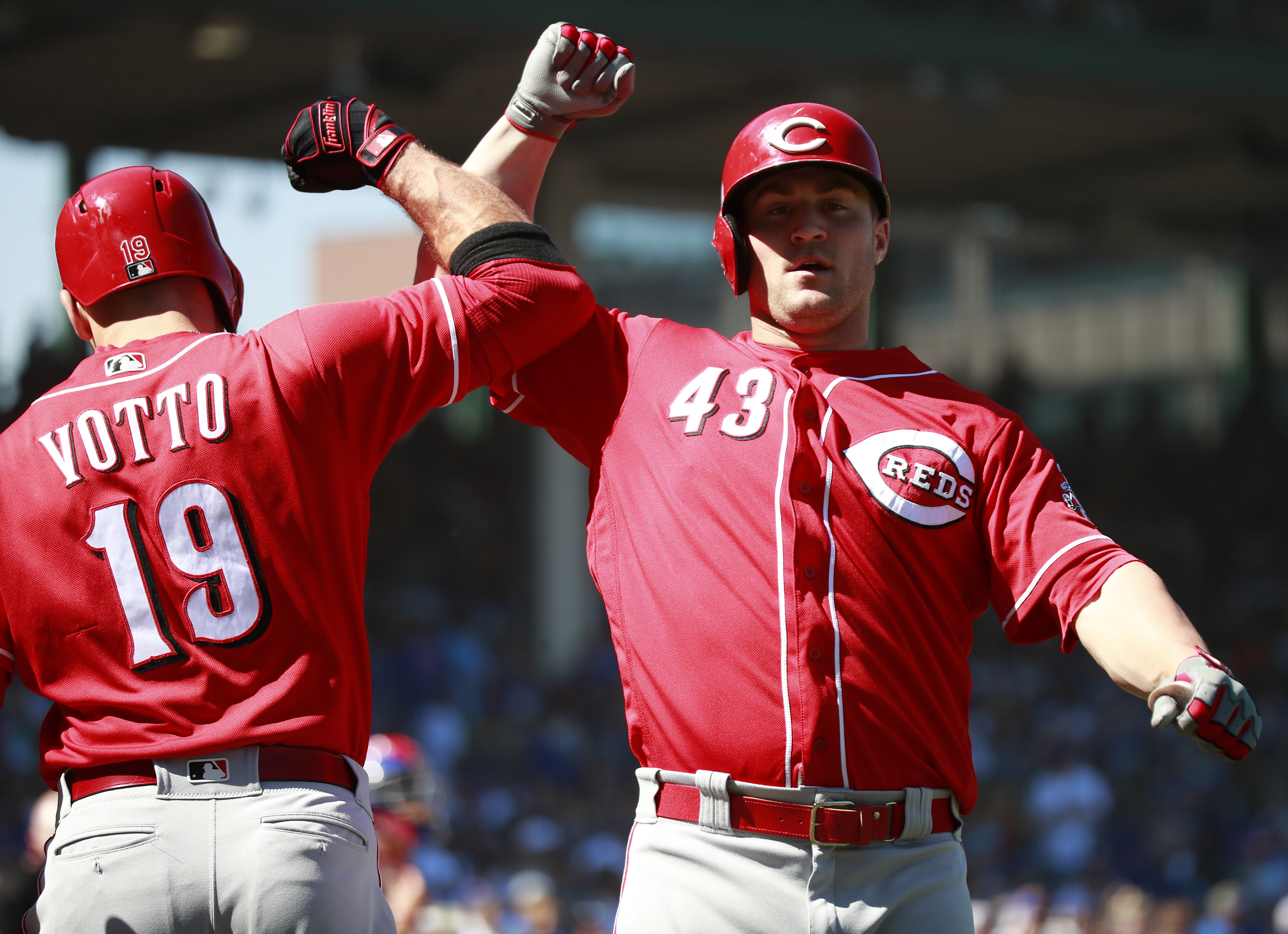 Chicago Cubs' Albert Almora Jr. bats against the Cincinnati Reds