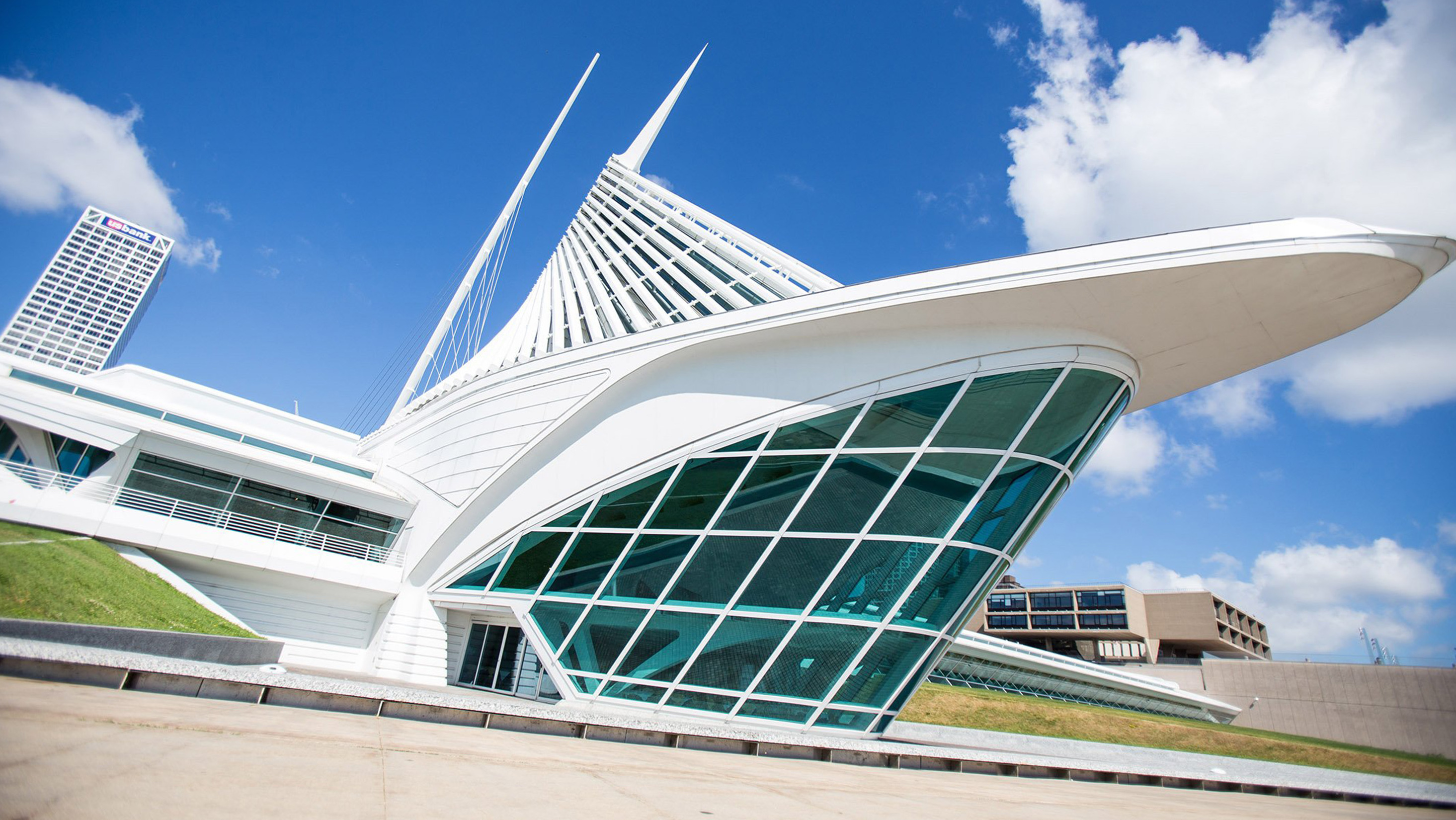 The Milwaukee Art Museum. (Photo courtesy Travel Wisconsin)
