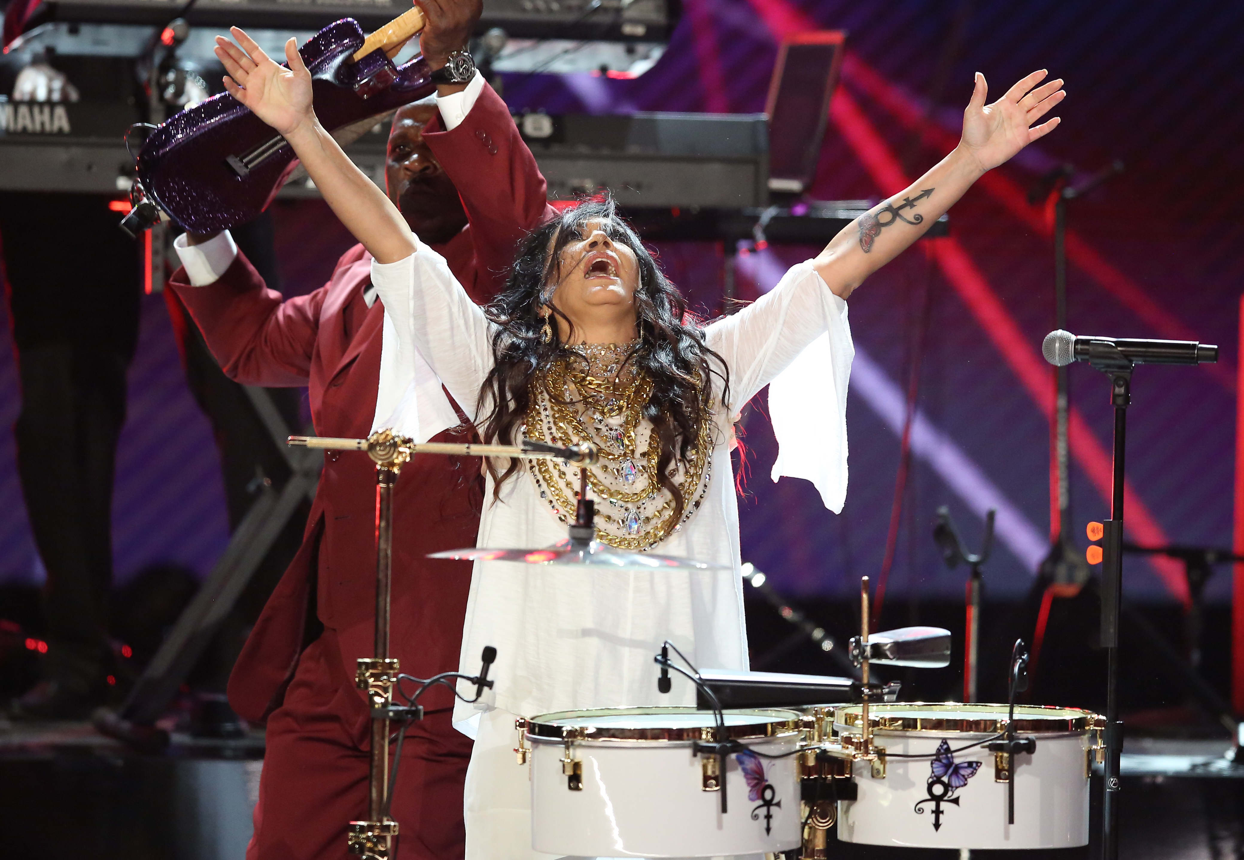 Bet Awards Watch Sheila E S Emotional Tribute To Prince