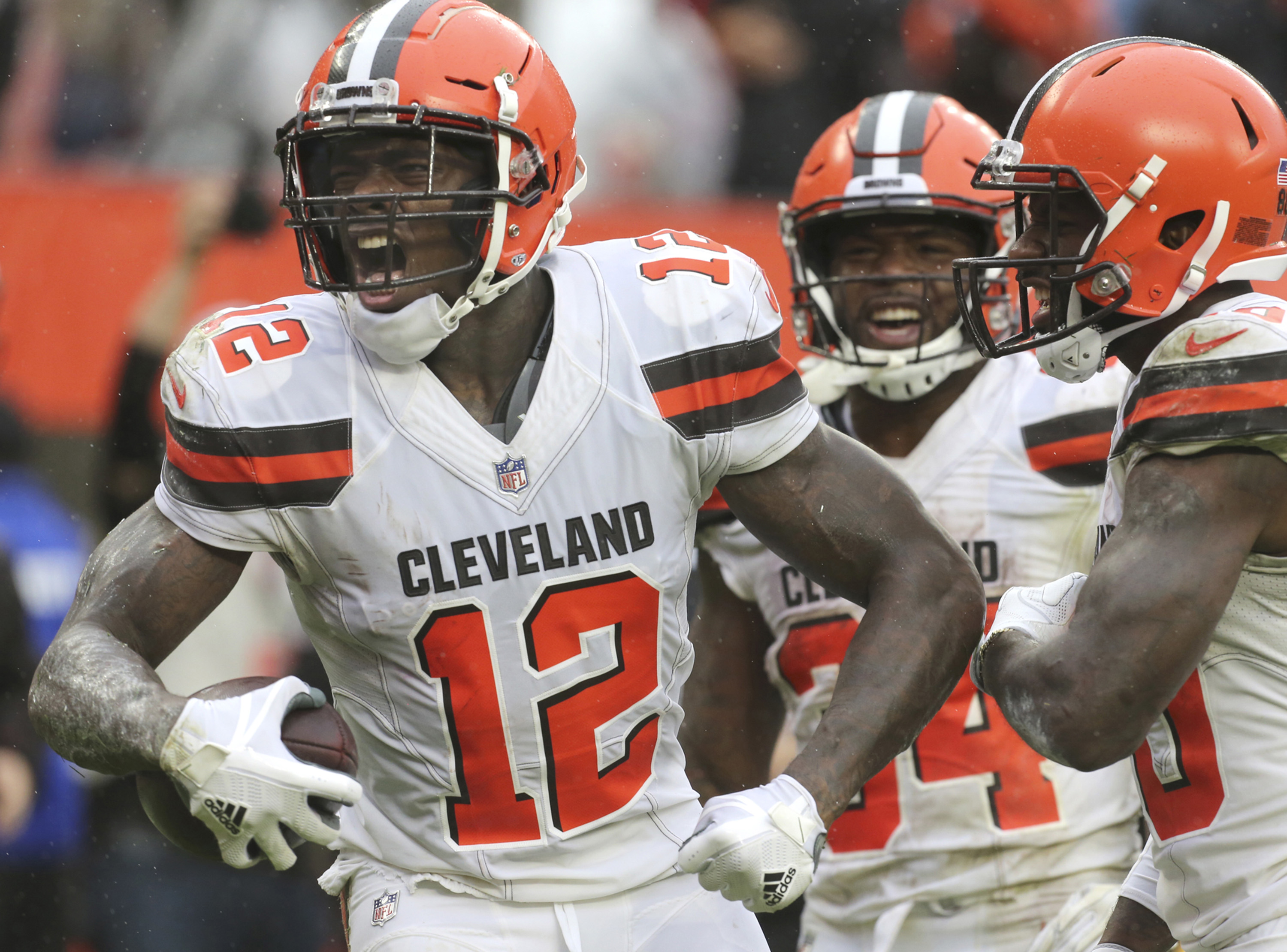 New England Patriots get Josh Gordon in trade with Cleveland Browns - ESPN