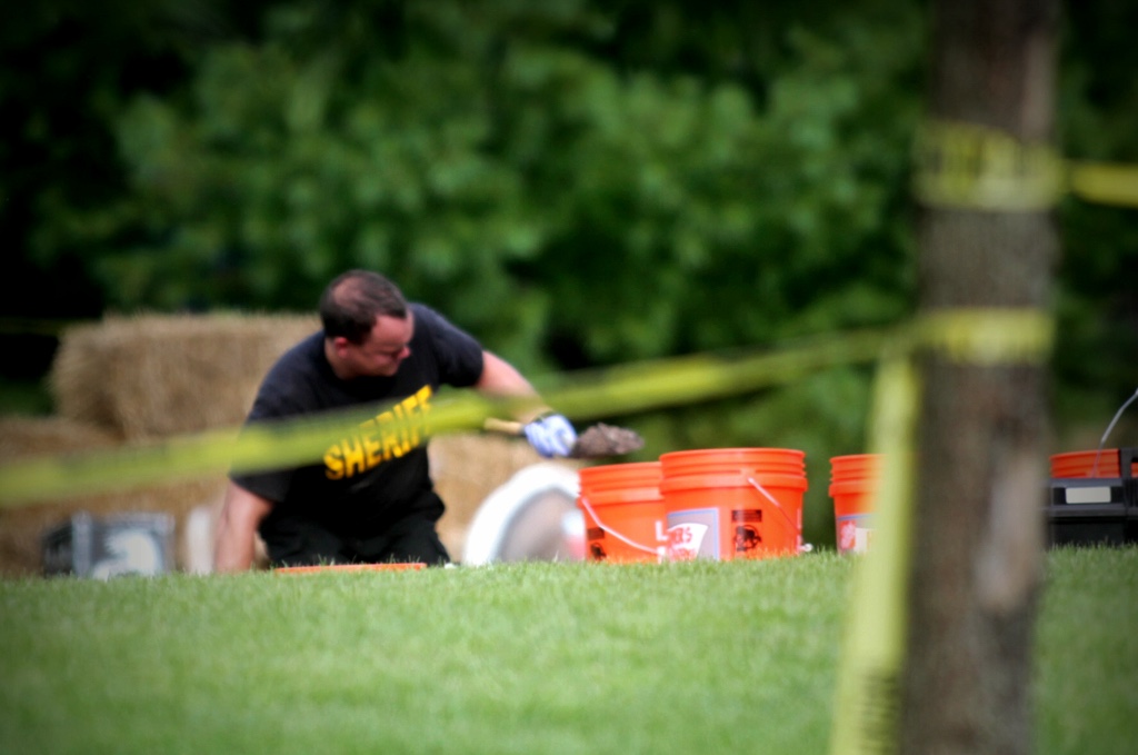 Warren County search for potential evidence at the Carlisle home where on July 14 they found remains of an infant buried in the backyard.