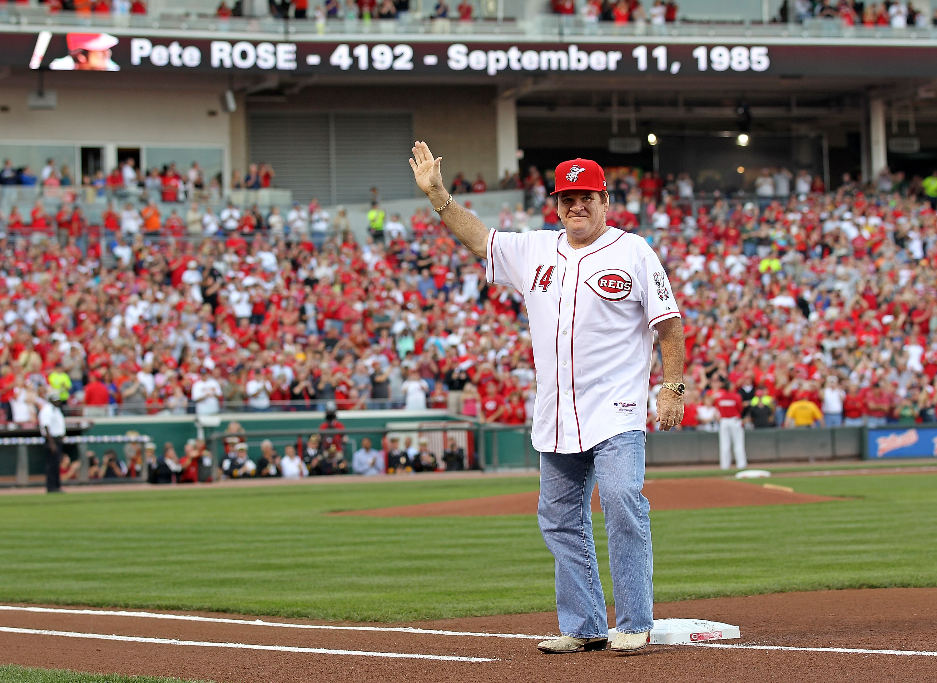 Cincinnati Reds legend Pete Rose should be in baseball Hall of Fame