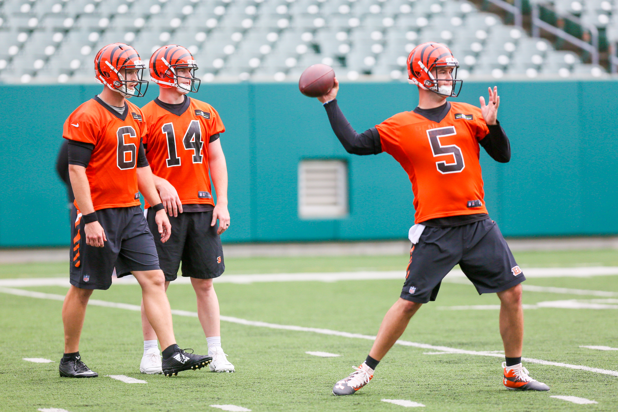 Cincinnati Bengals preseason roster battles for offensive line, punter