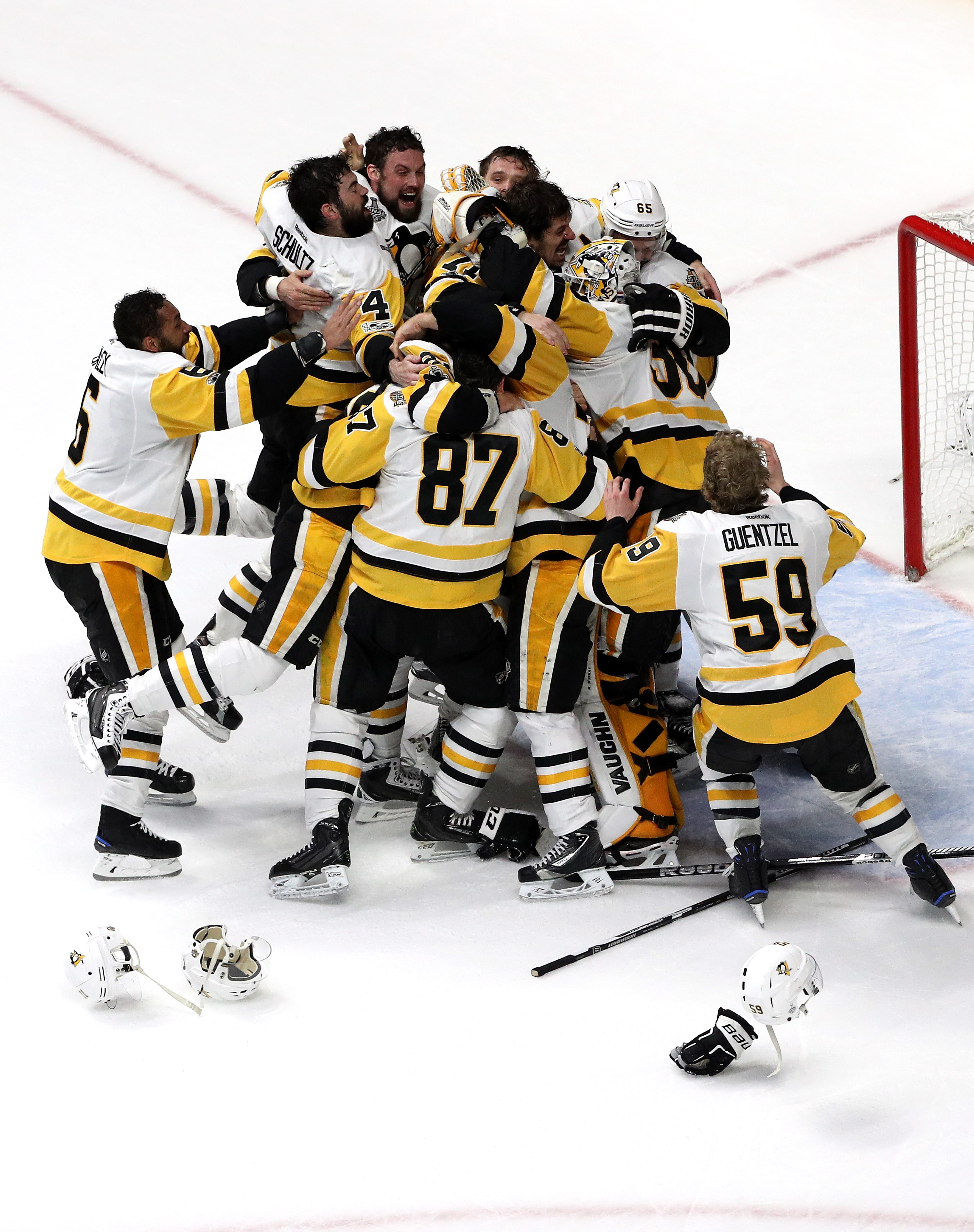 Penguins Beat Predators 2-0 For Second Consecutive Stanley Cup