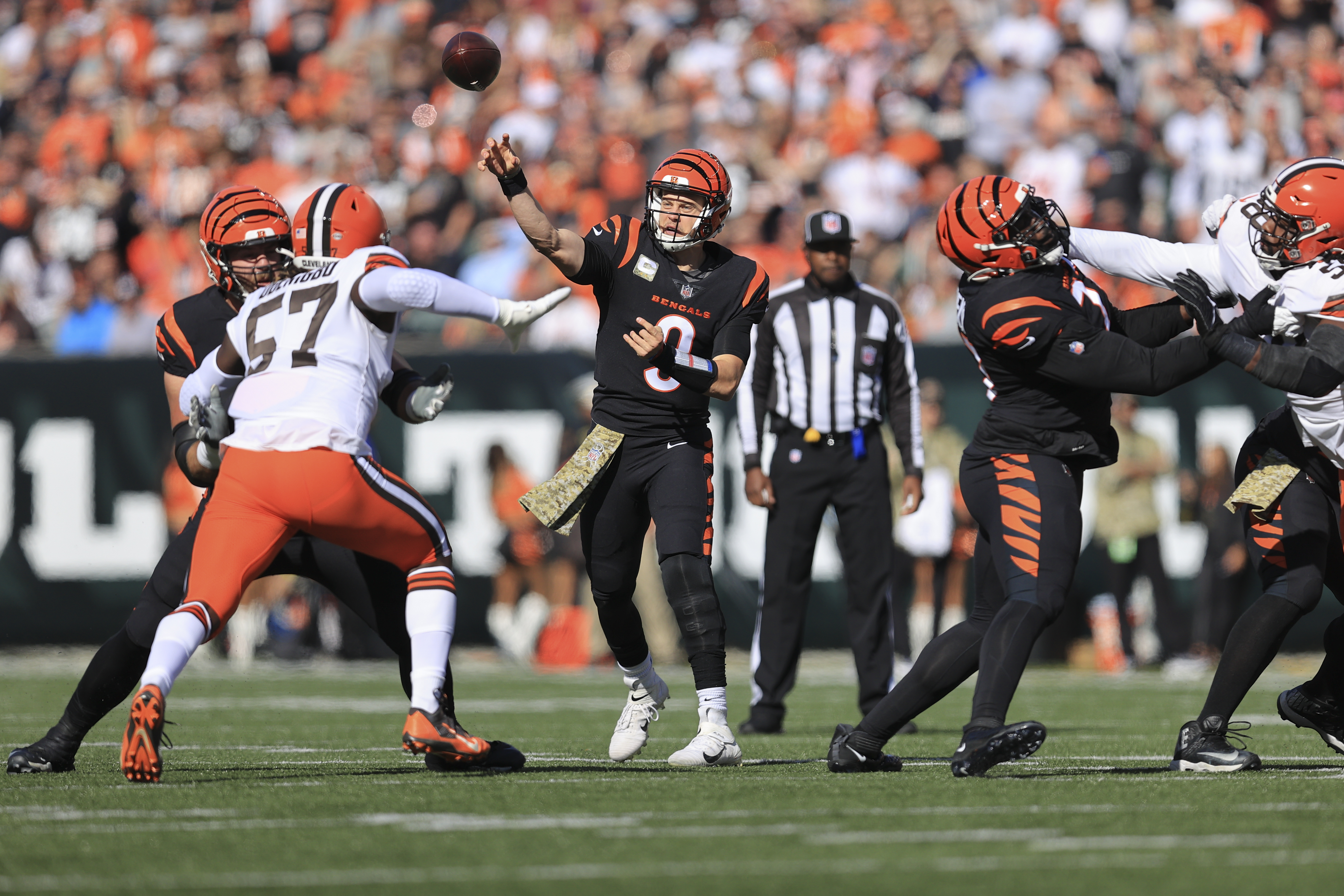 Browns come back to life in dominant Monday night win over Burrow