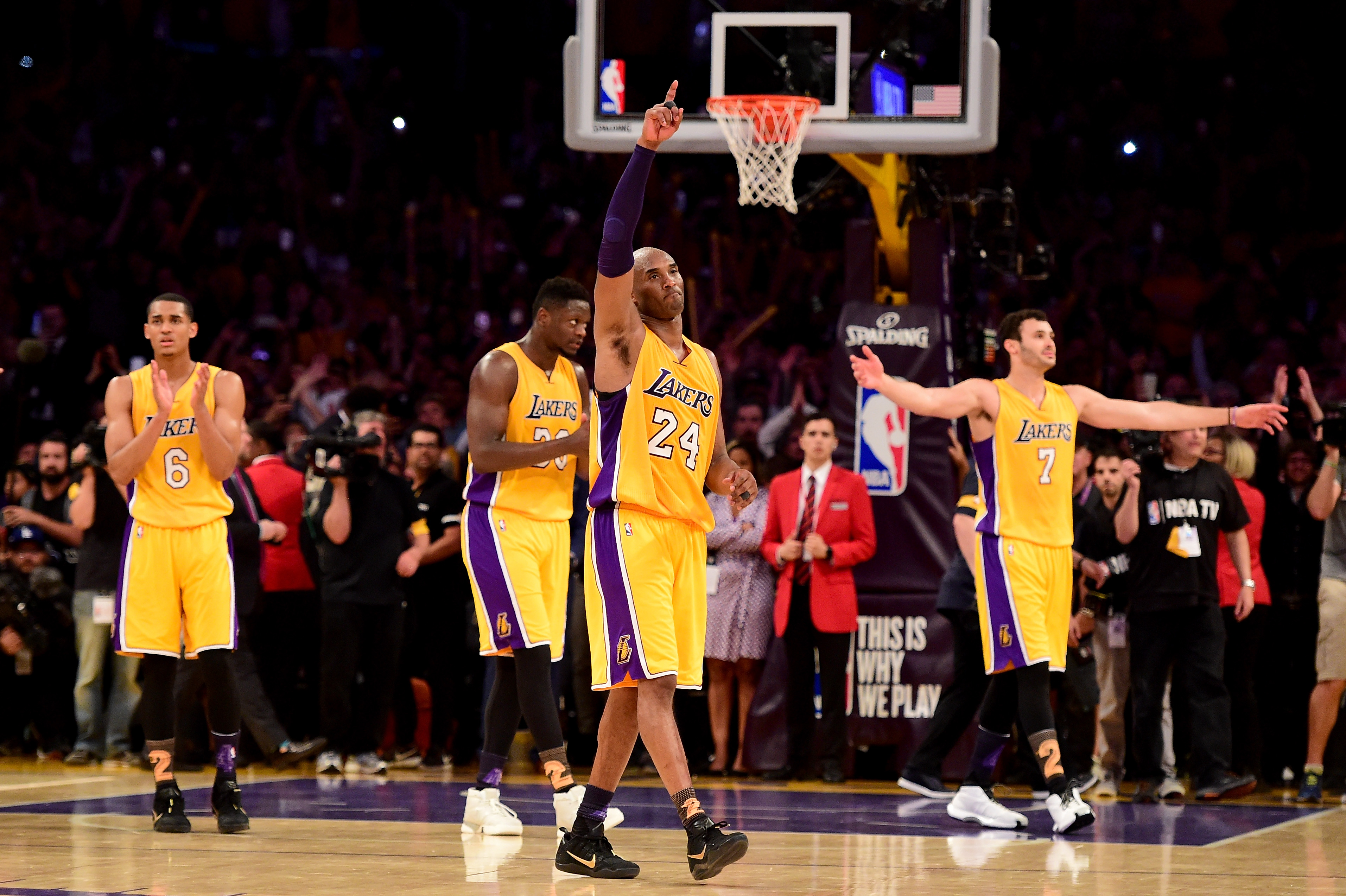 Kobe Bryant Goes Off For 60 Points In Final Career Game