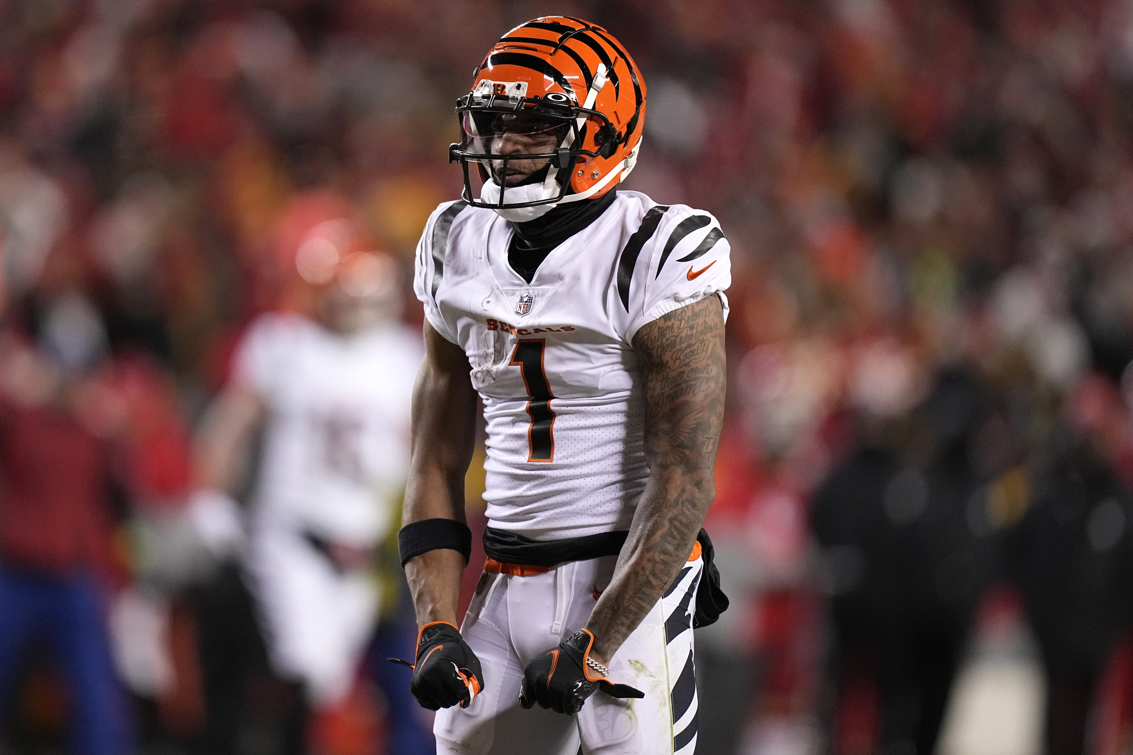 Cincinnati Bengals wide receiver Ja'Marr Chase (1) celebrates