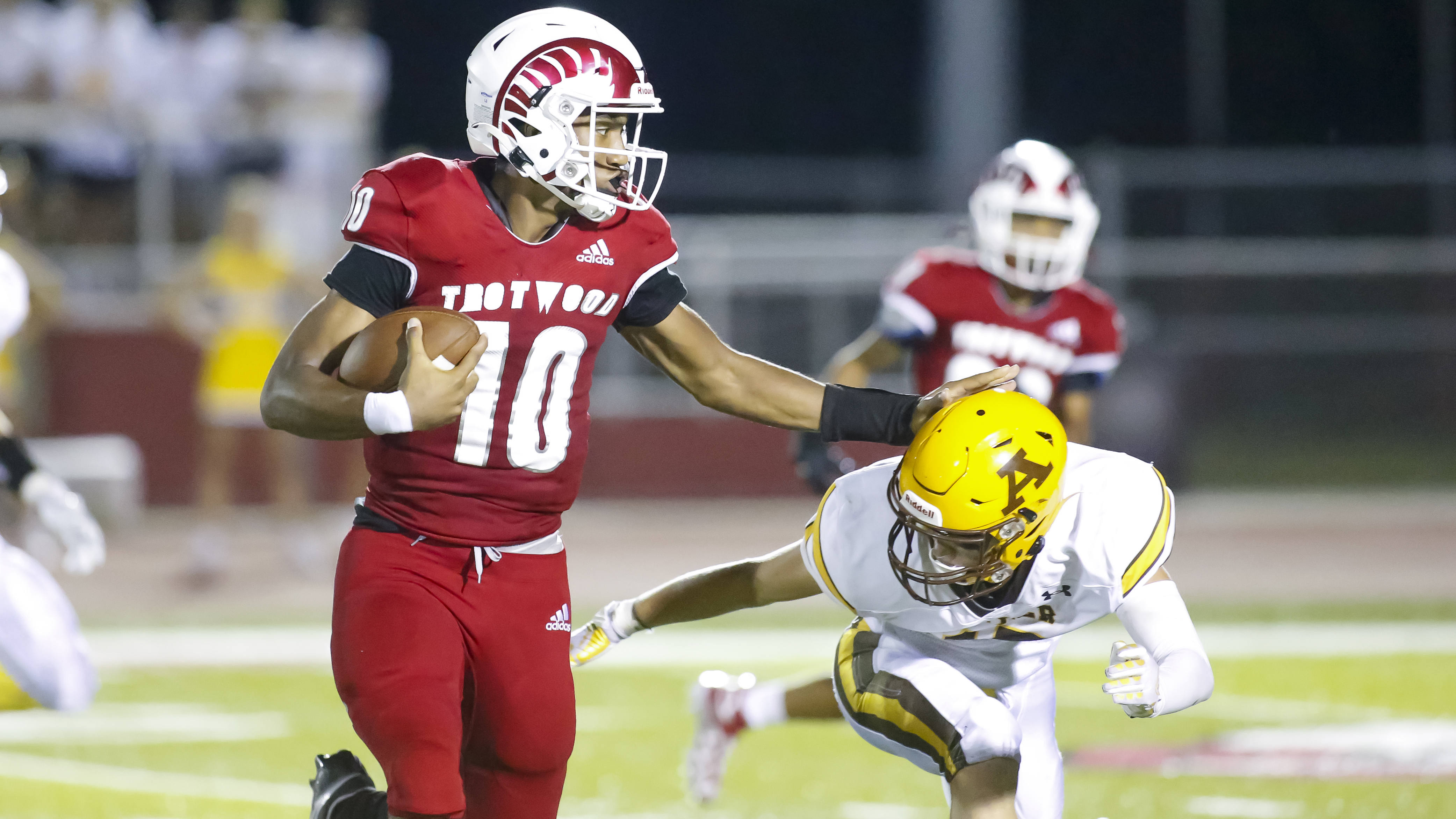 High School Football: Who are area's top playoff contenders in each  division?