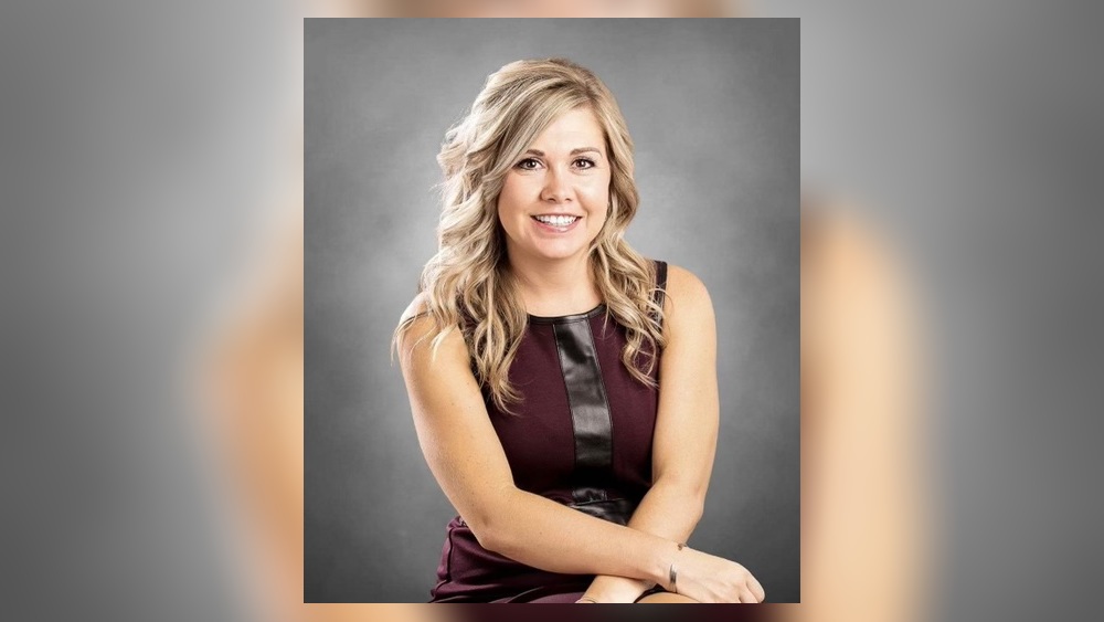 katrinaさま専用　KanazawaPOLES Miamisburg OKs contract for new temporary treasurer/CFO