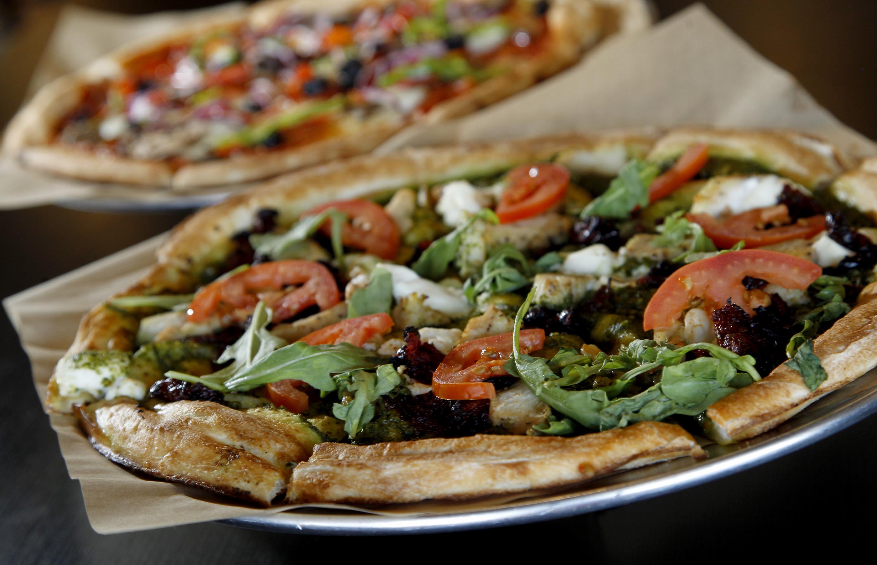 Rapid Fired Pizza has signed a deal with Rose Music Center to serve pizza during concerts at the Huber Heights venue.