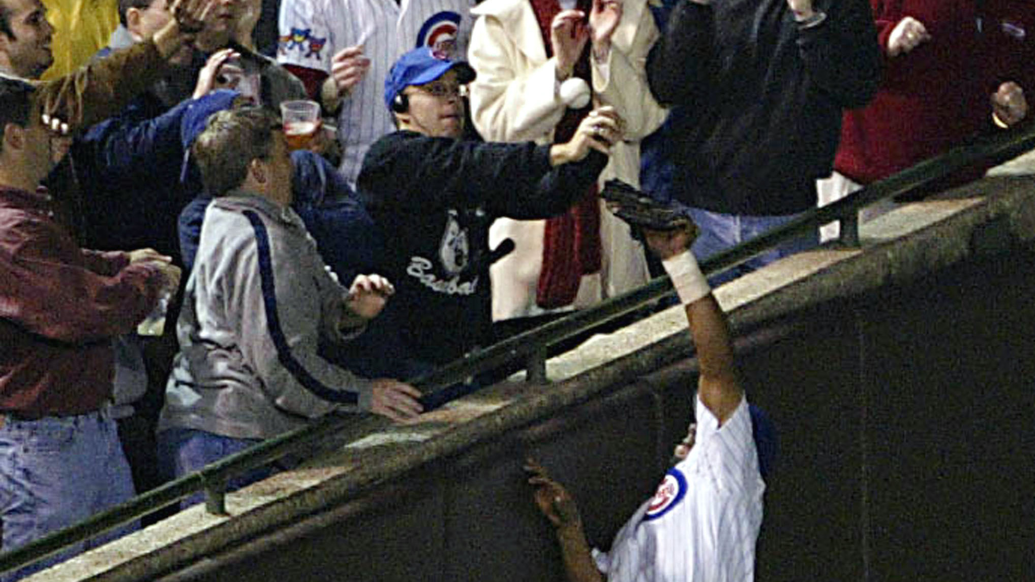 Infamous Cubs fan Steve Bartman receives World Series Ring