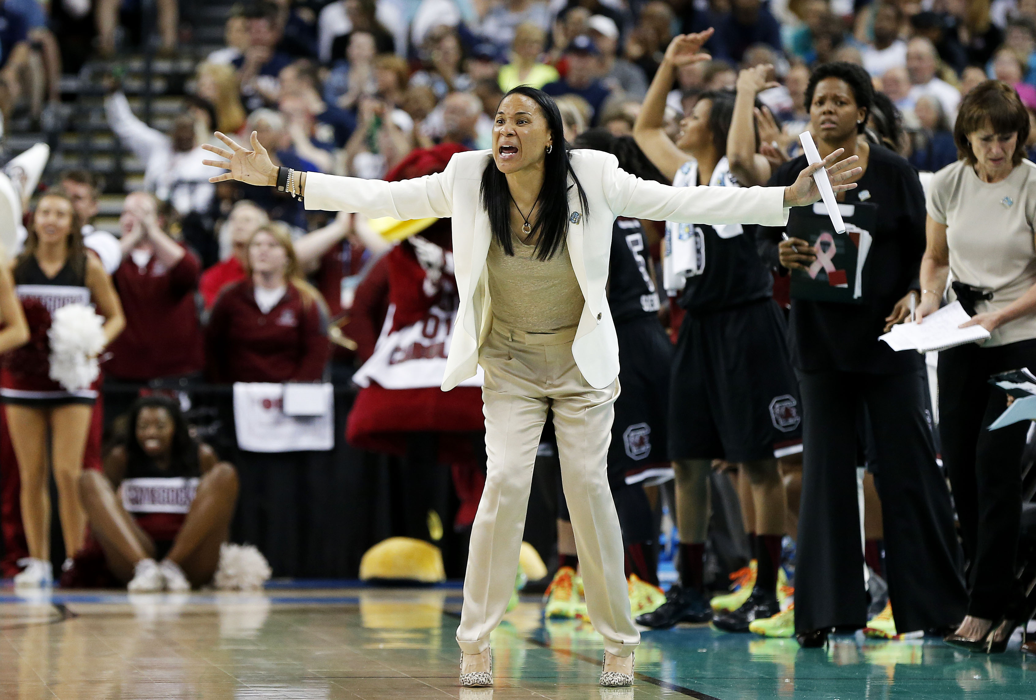 Staley introduced as coach of U.S. national women's hoops team
