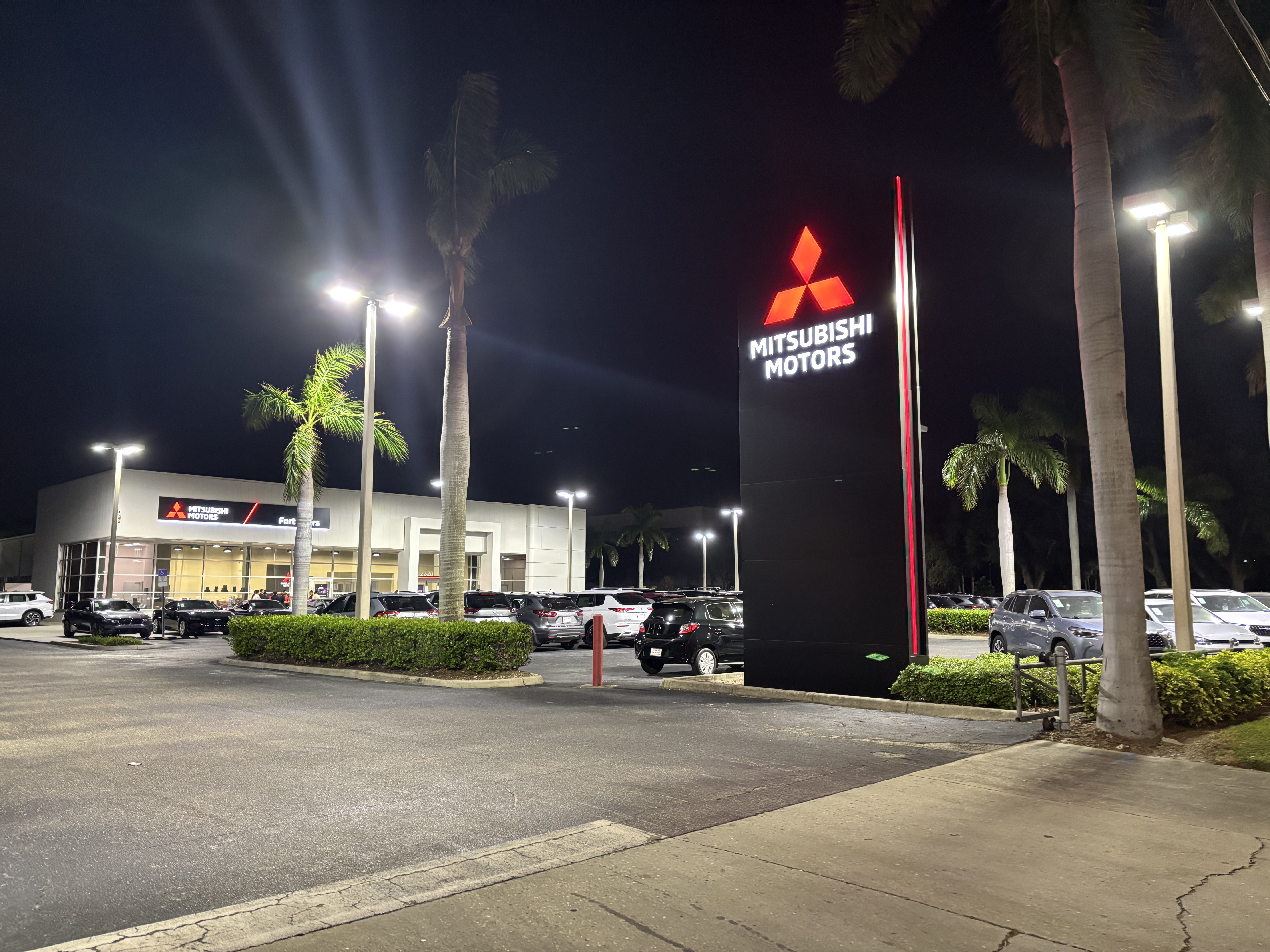 Fort Myers Mitsubishi sold to 401 Group of Canada - Automotive News