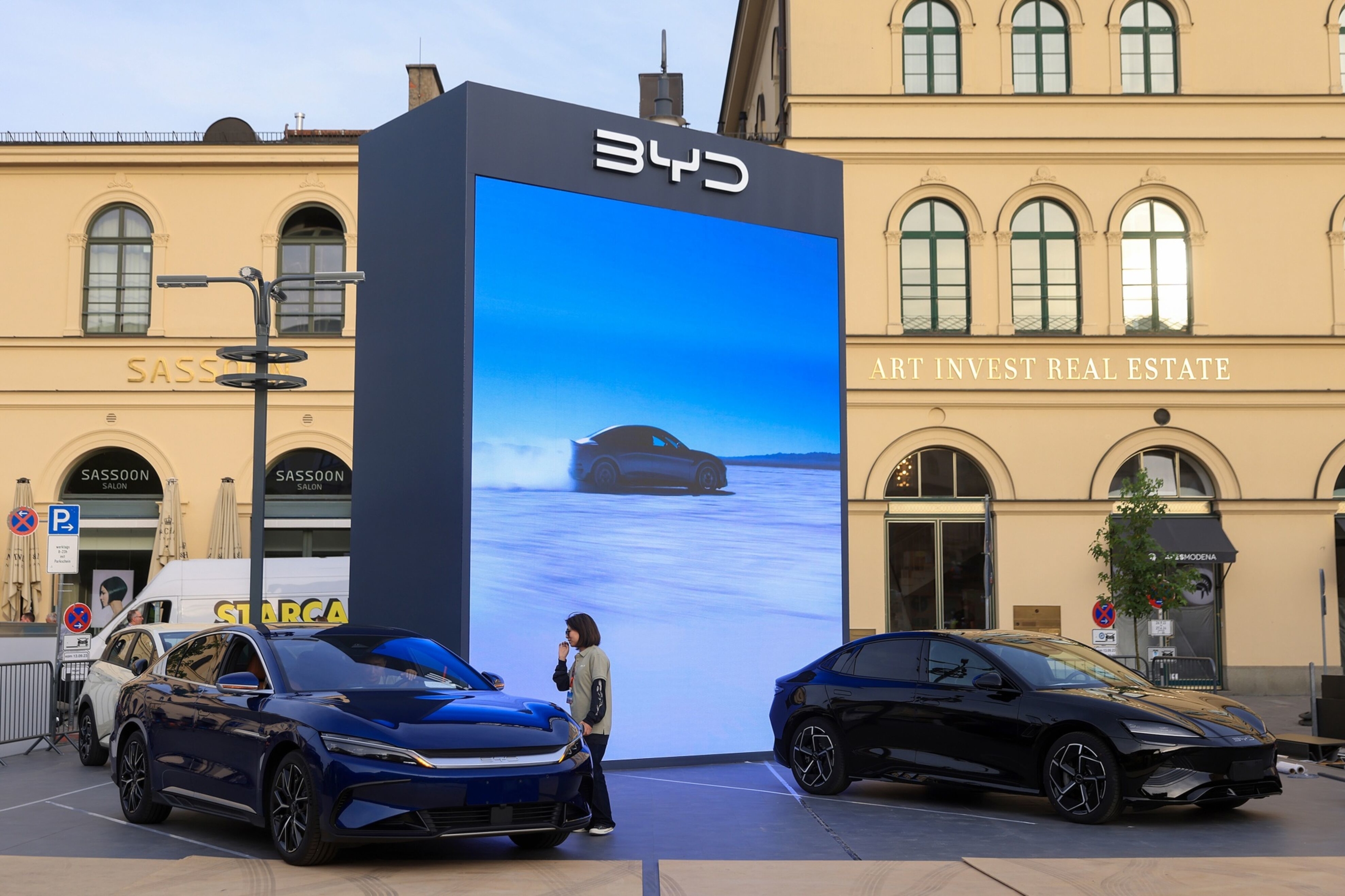 BYD set to dethrone Tesla as top global EV seller - Automotive News