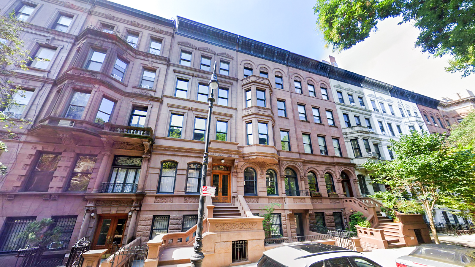 Mega Upper West Side townhouse paces strong week for luxury sales