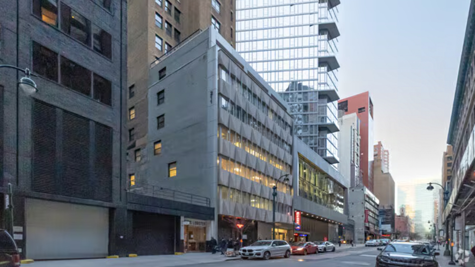 Grand Central office tower heads to foreclosure auction