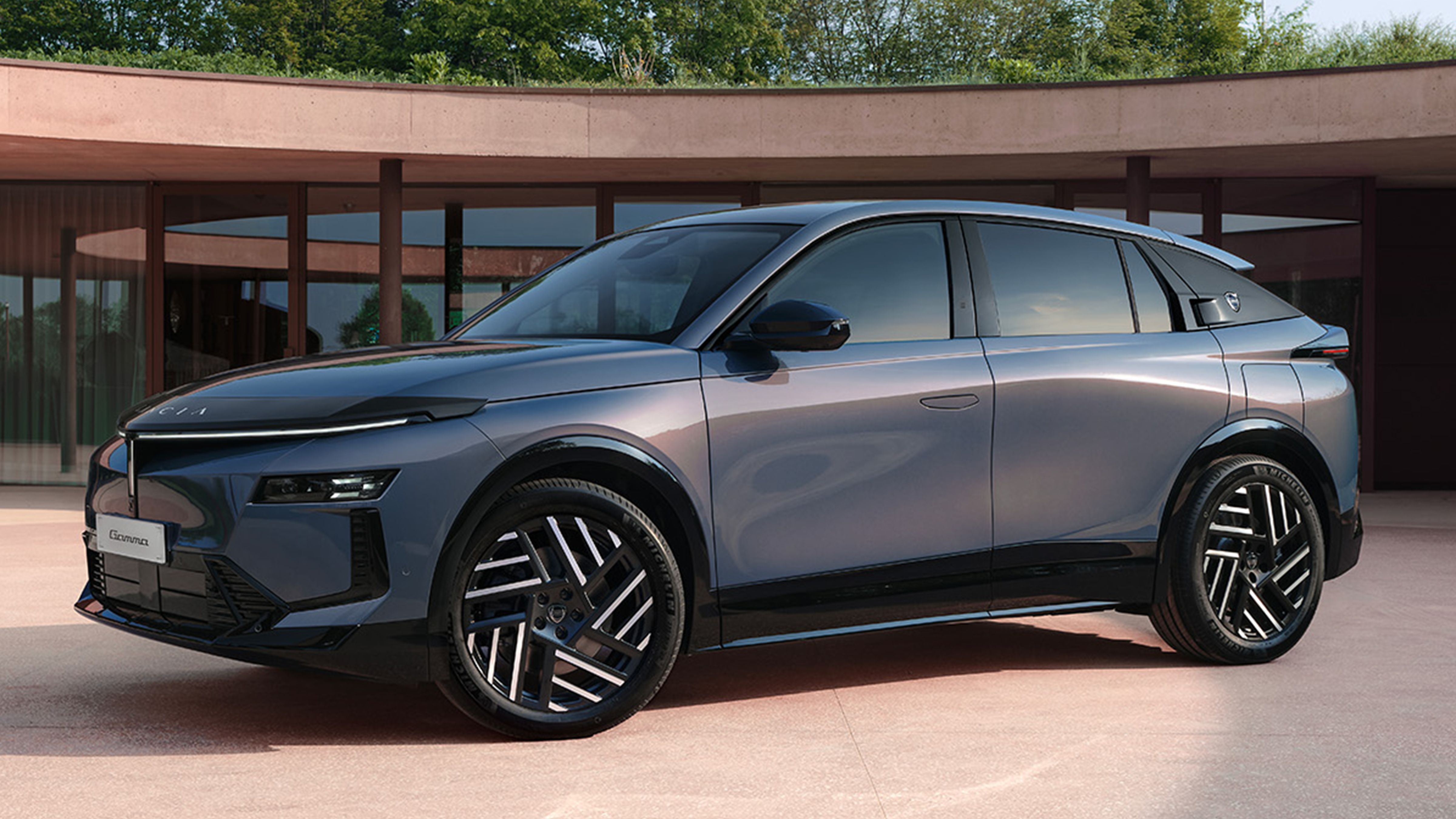 Lancia reveals Gamma midsize crossover as brand builds out lineup from single model