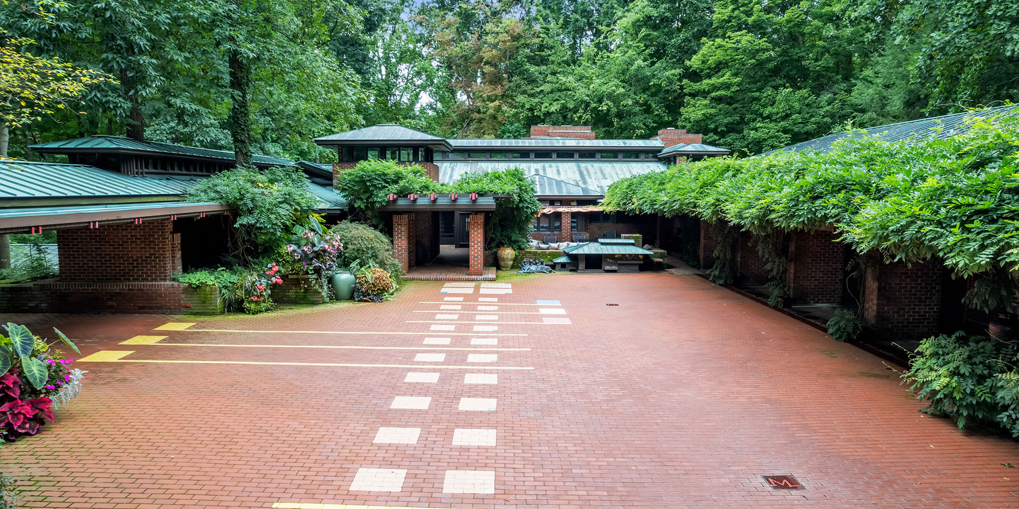 Domino's Pizza founder Tom Monaghan selling sprawling estate