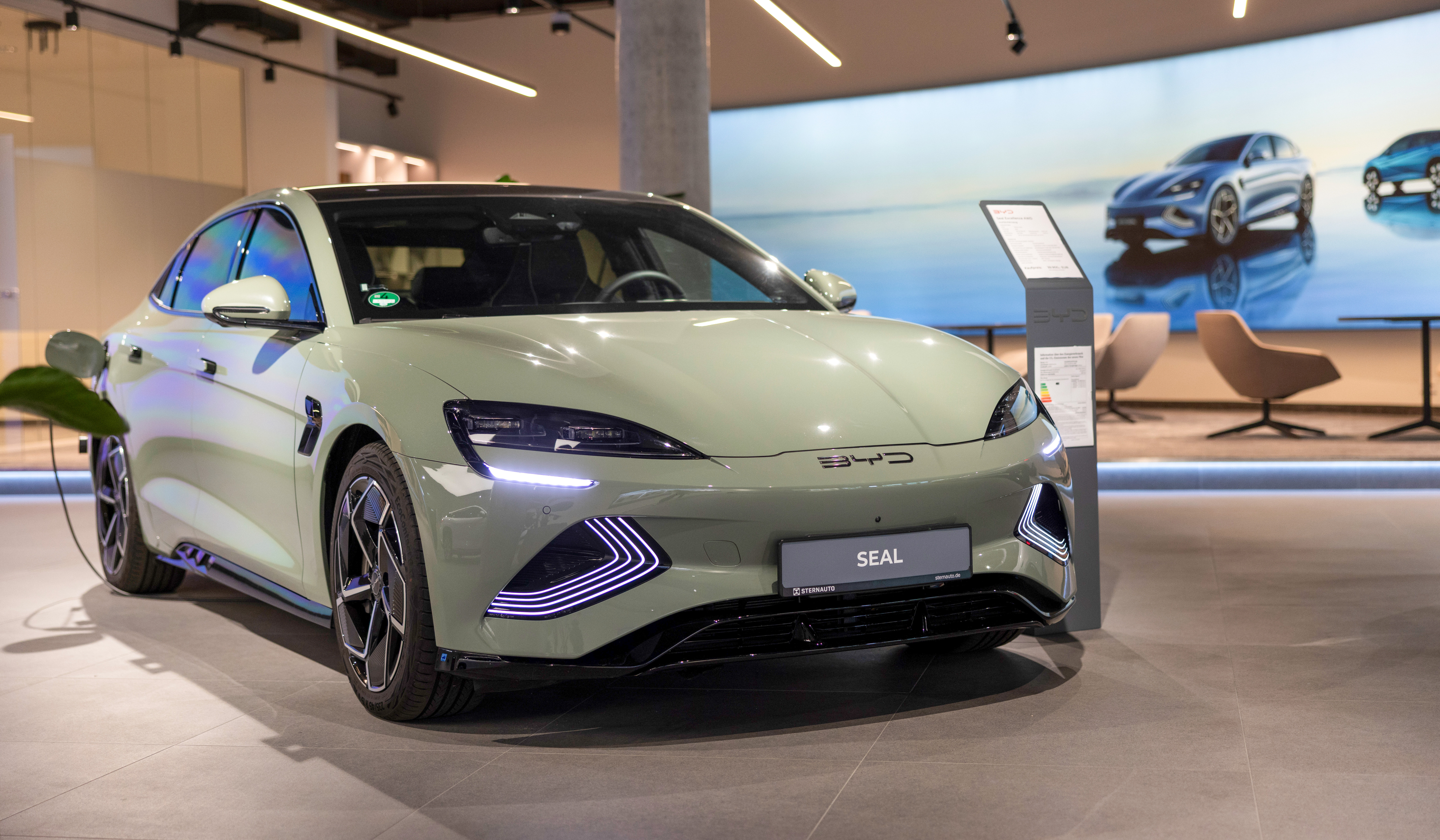 China automakers likely to target Canada with hybrids and PHEVs, not just EVs