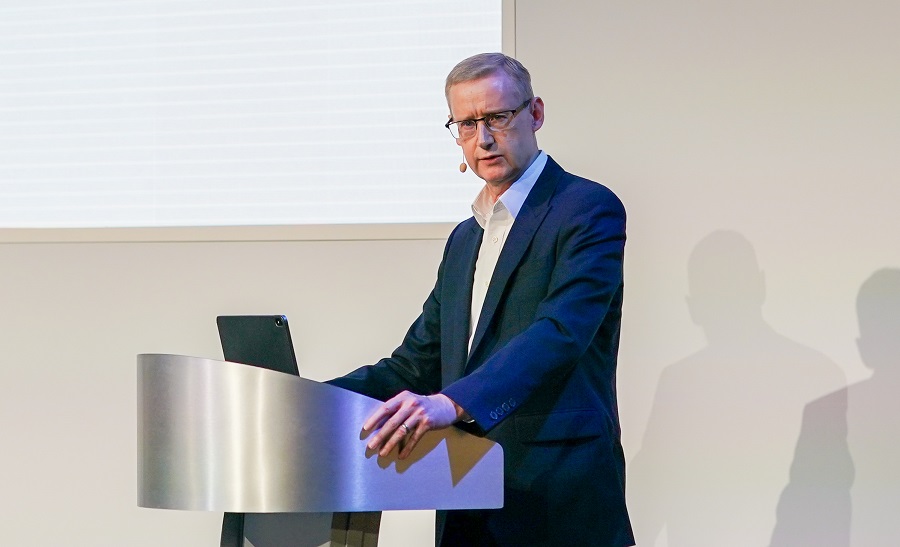 jaguar-land-rover-names-adrian-mardell-as-ceo