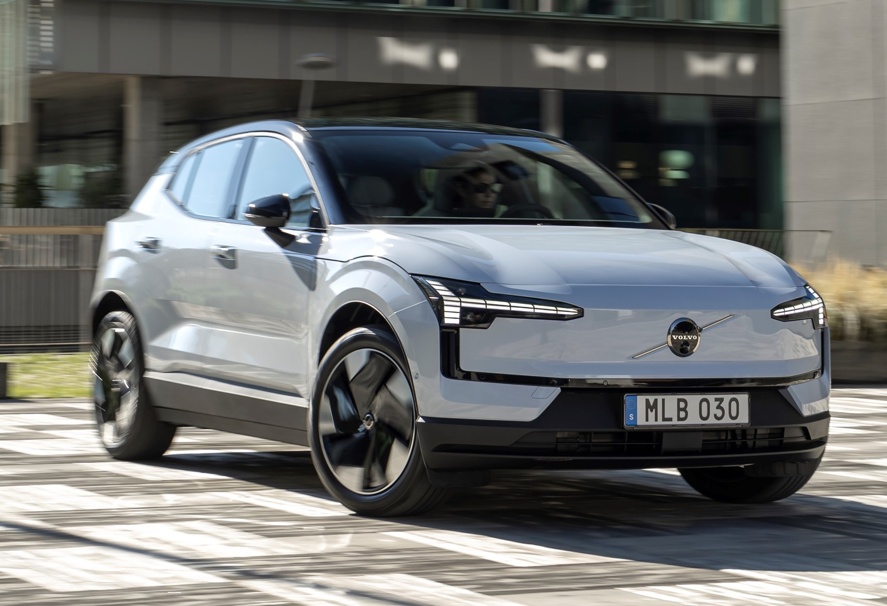 Volvo to recall EX30 over battery fire risk