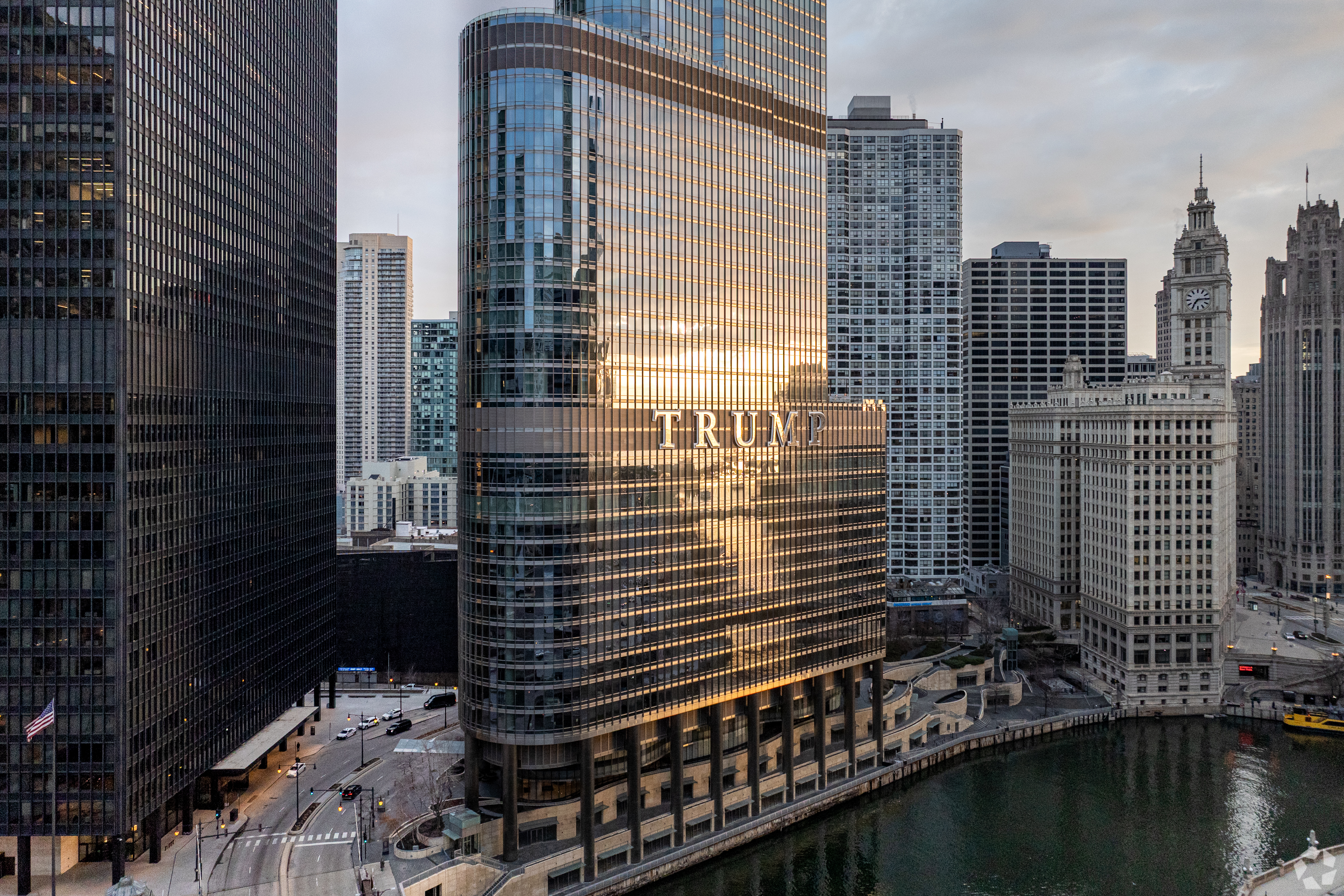 Trump Tower lands first retail tenant more than 17 years after opening