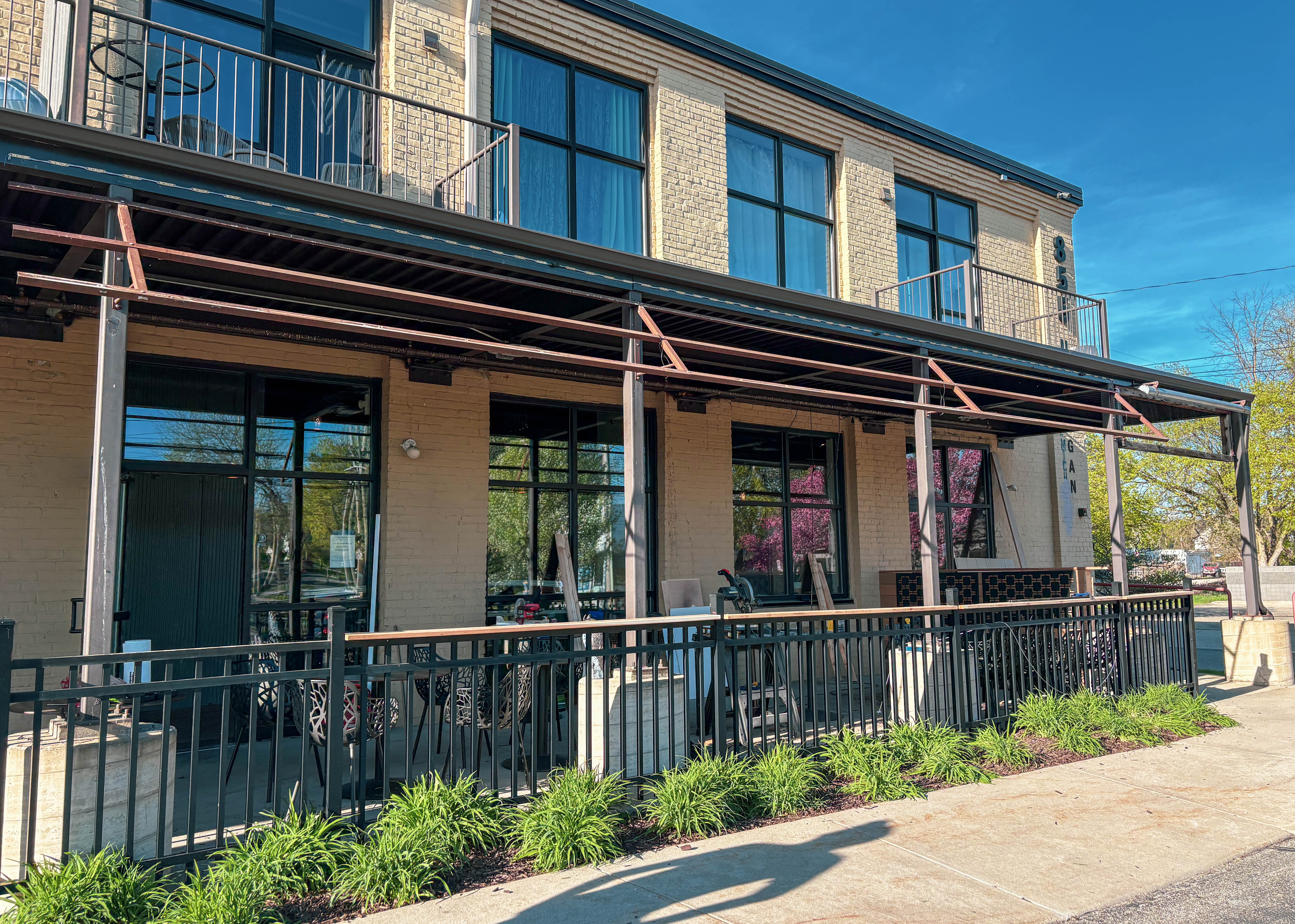 Industry veteran brings a new approach to wine with Michigan Street bar