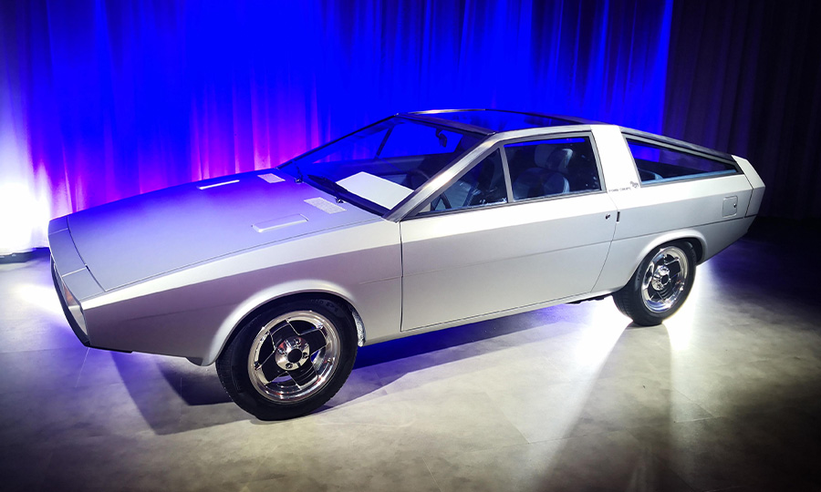 FUTURA 2000 - 新品 Futura Pony 2021 ED 100  Pony 1982 Hyundai Faithfully Recreates Its Original 1970s Pony Coupe
