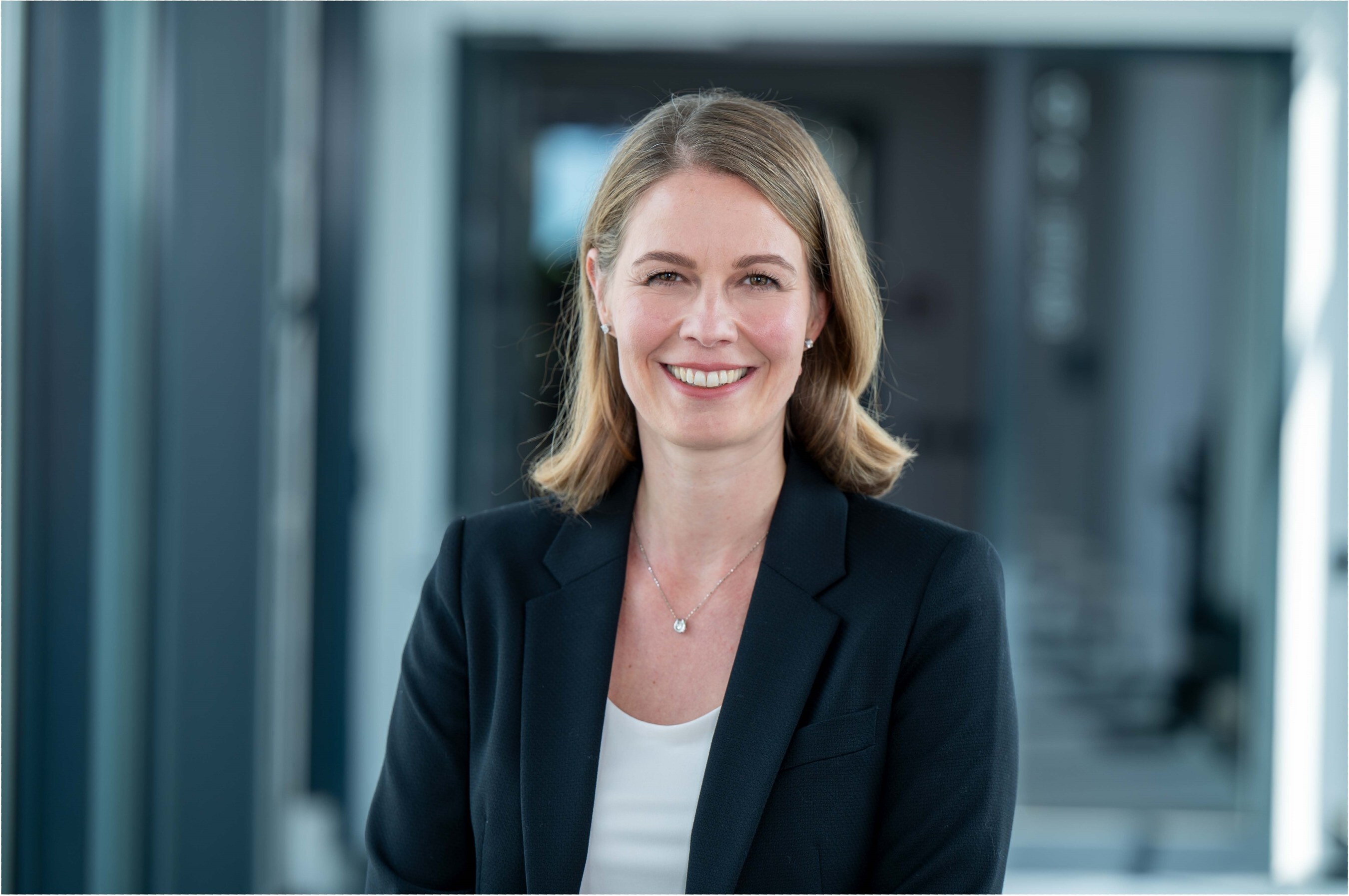 Mayhead takes helm at Mercedes-Benz Canada
