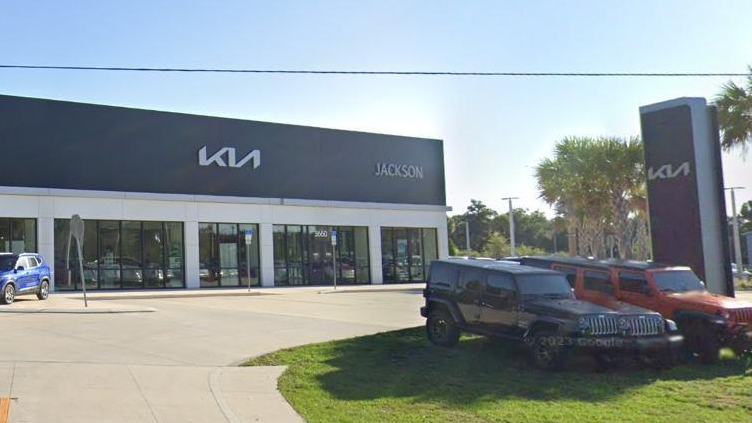 Dealership buy-sell database updates: Group 1 sells Mercedes-Benz store, Nebraska Porsche store has new owner in deals across 9 states