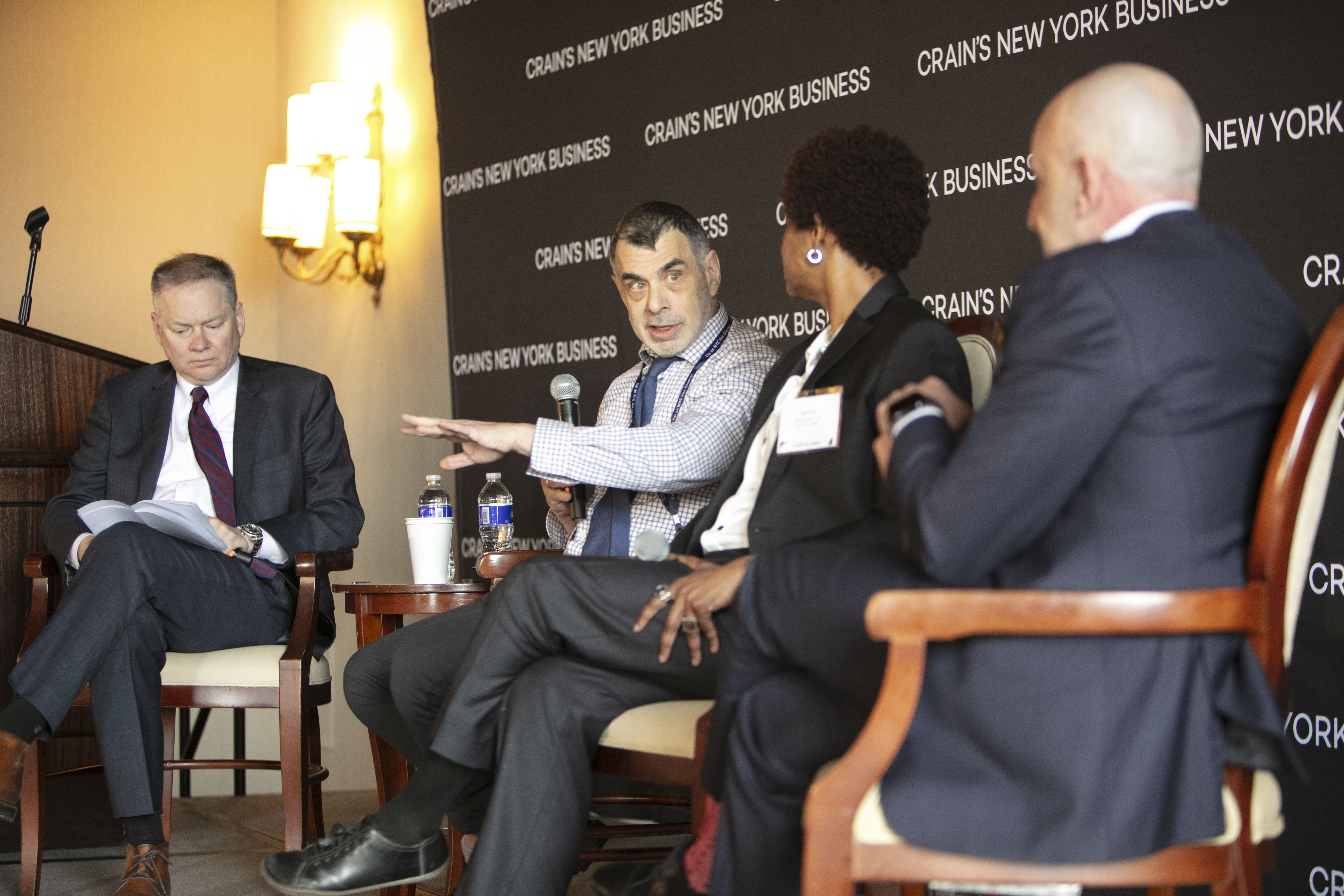 cloudfront-us-east-1.images.arcpublishing.com image