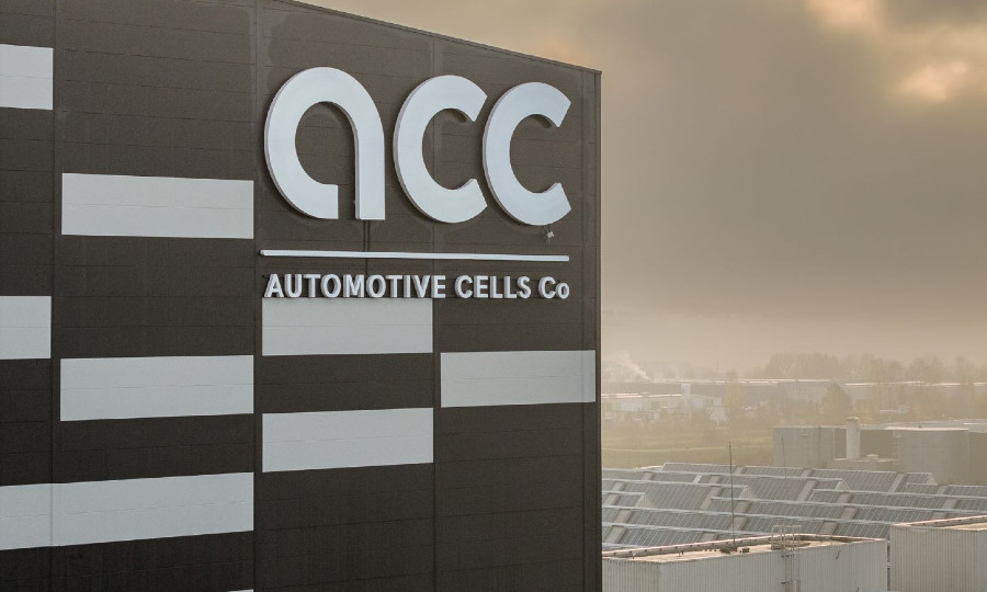 Stellantis-backed ACC drops plans for Italian, German gigafactories, union says