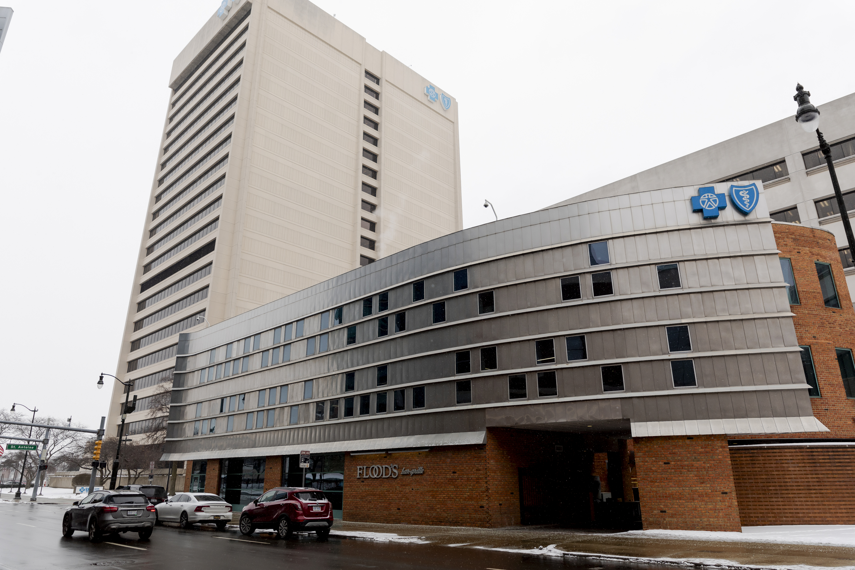 Blue Cross has a history of 11th-hour deals in Michigan hospital contract disputes