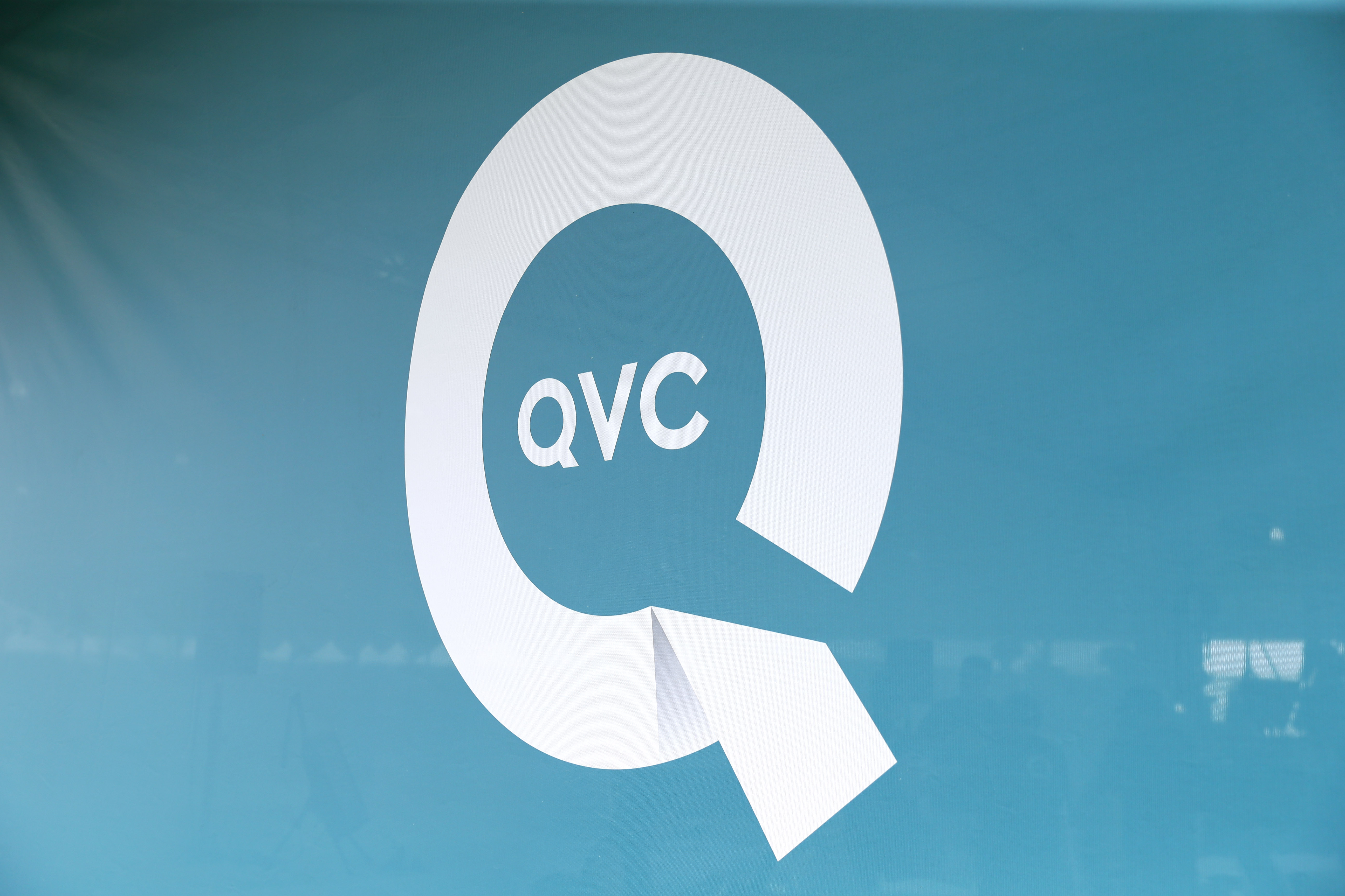 QVC shareholders fight bankruptcy plan they say favors creditors