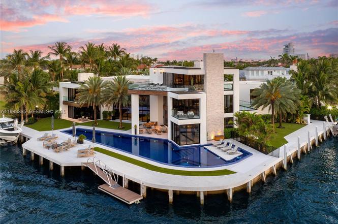 WeatherTech CEO razes Florida mansions to sell vacant lot for $105 million