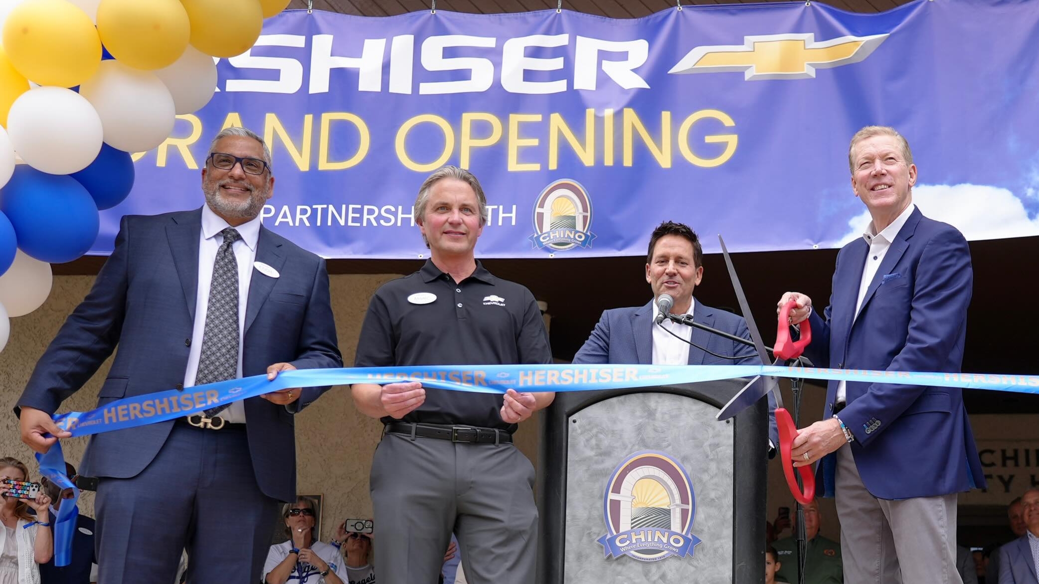 Ex-Dodger Orel Hershiser’s next act: Chevy dealer