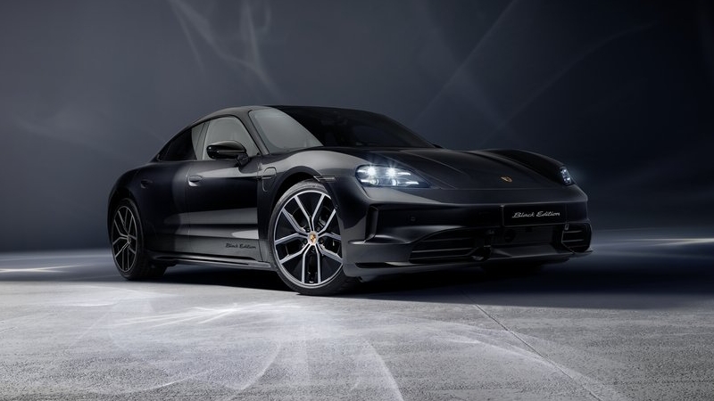 Porsche explores merging Panamera, Taycan into one model, report says