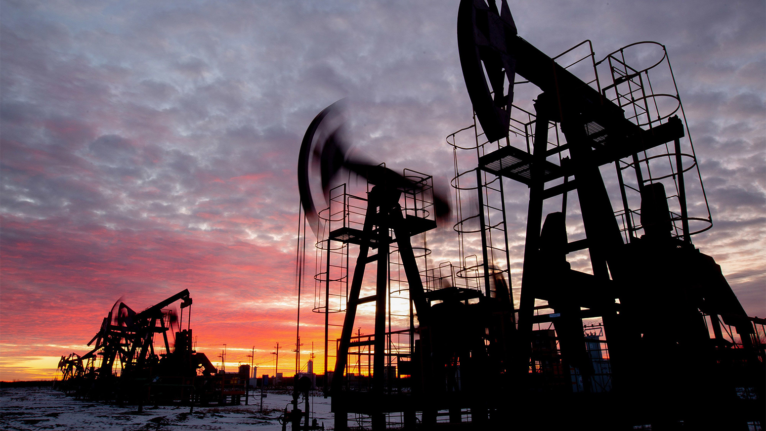 Private capital eyes oil and gas comeback as deal activity lags but long-term growth signals build