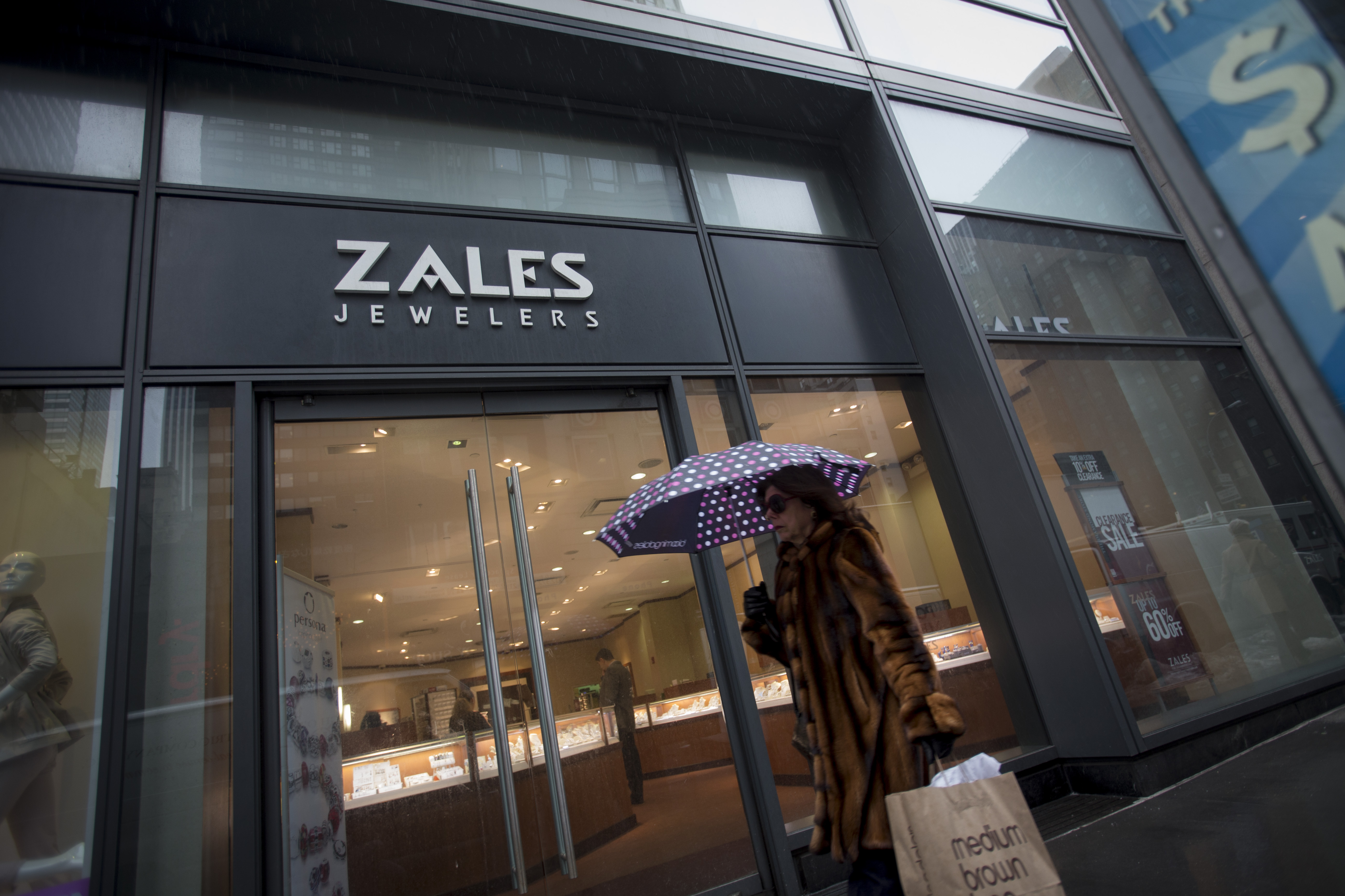 0 News Article Image Signet Jewelers fügt dem Vorstand seinen ehemaligen CEO von Macy's hinzu