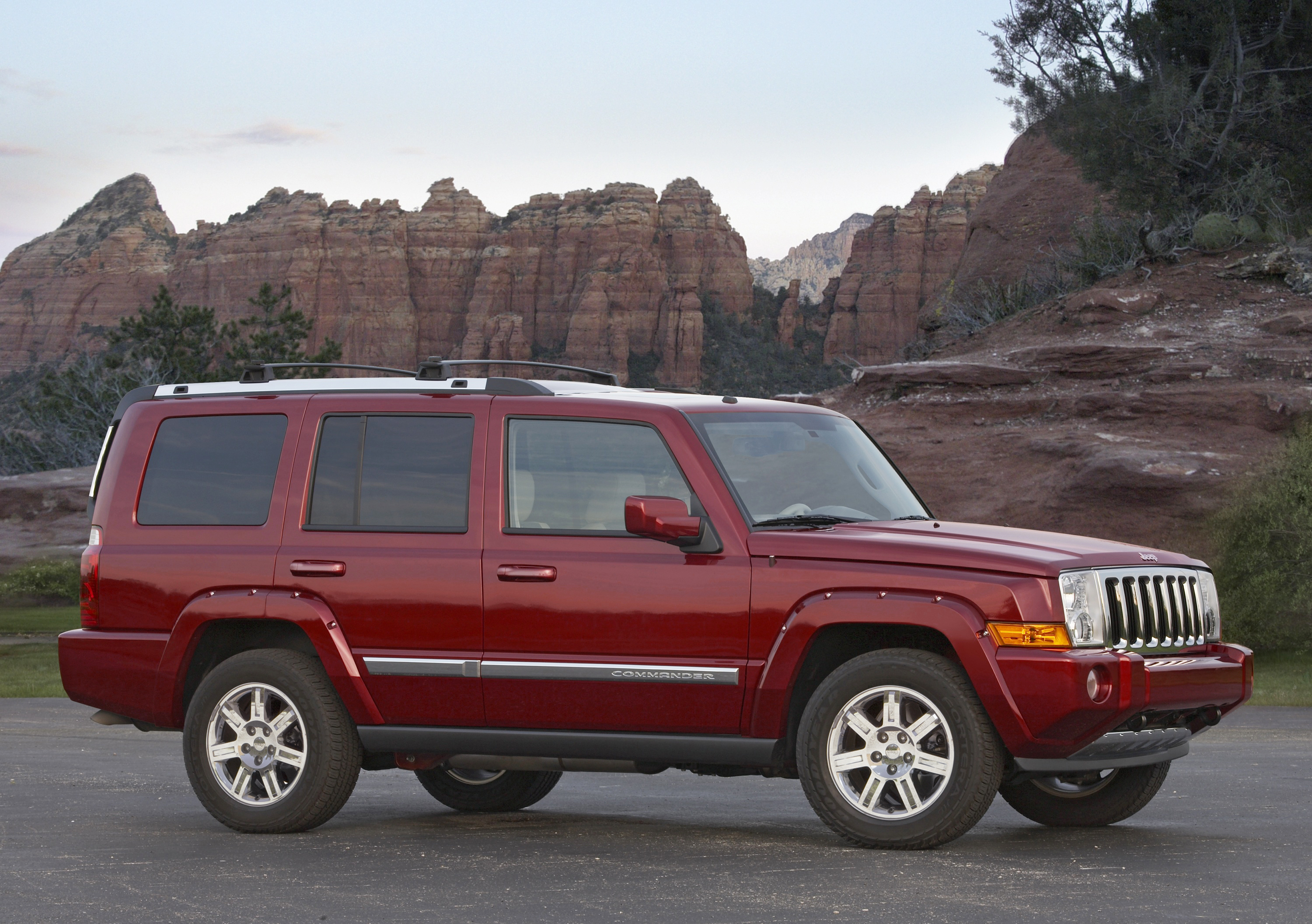 7. Used 2006 jeep commander. Jeep commander 2009. Jeep commander 2010. Коммандер бу.