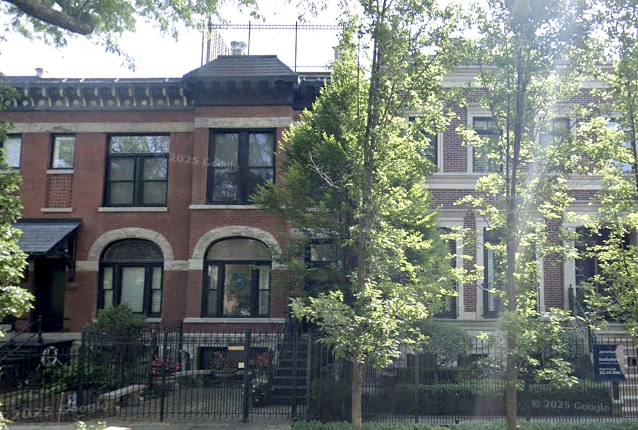 Foxtrot chairman Mike LaVitola sells Lincoln Park home