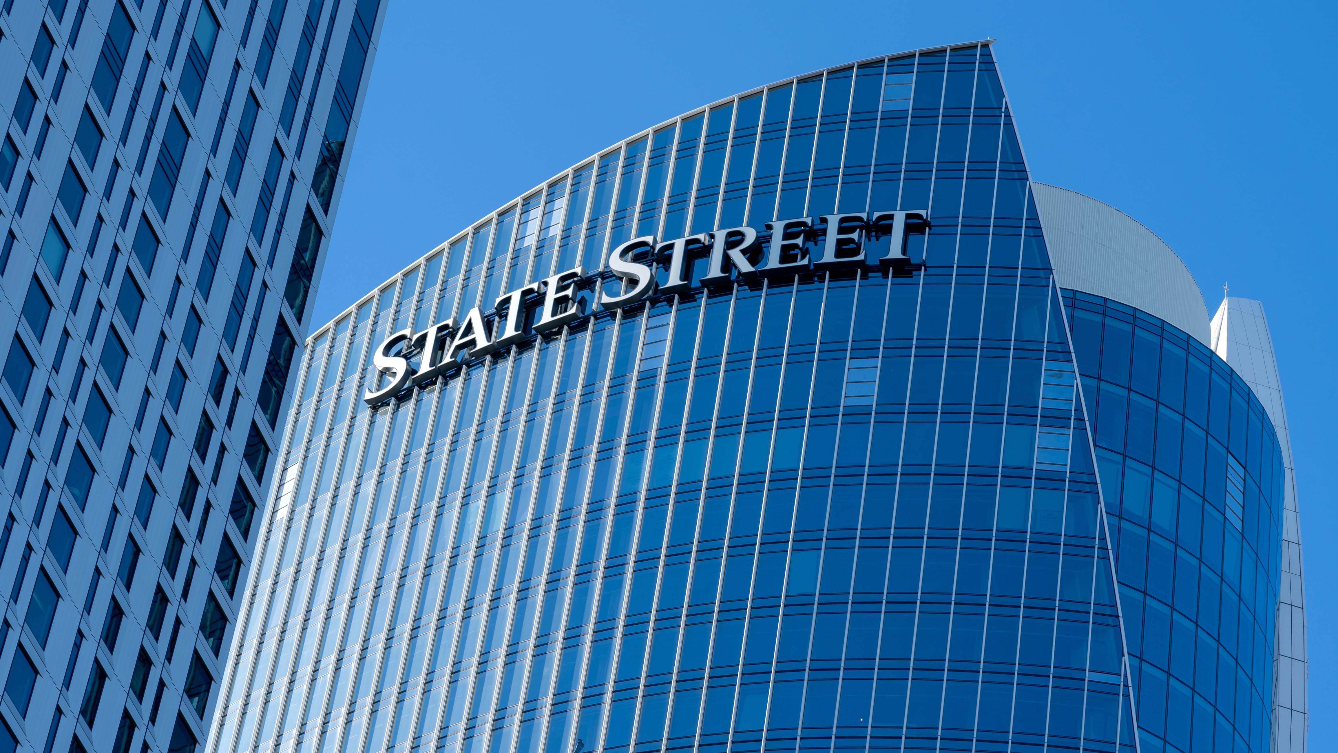 0 News Article Image Управление инвестициями State Street: объем управляемых активов достиг $5,67 триллиона благодаря положительным потокам институциональных инвестиций