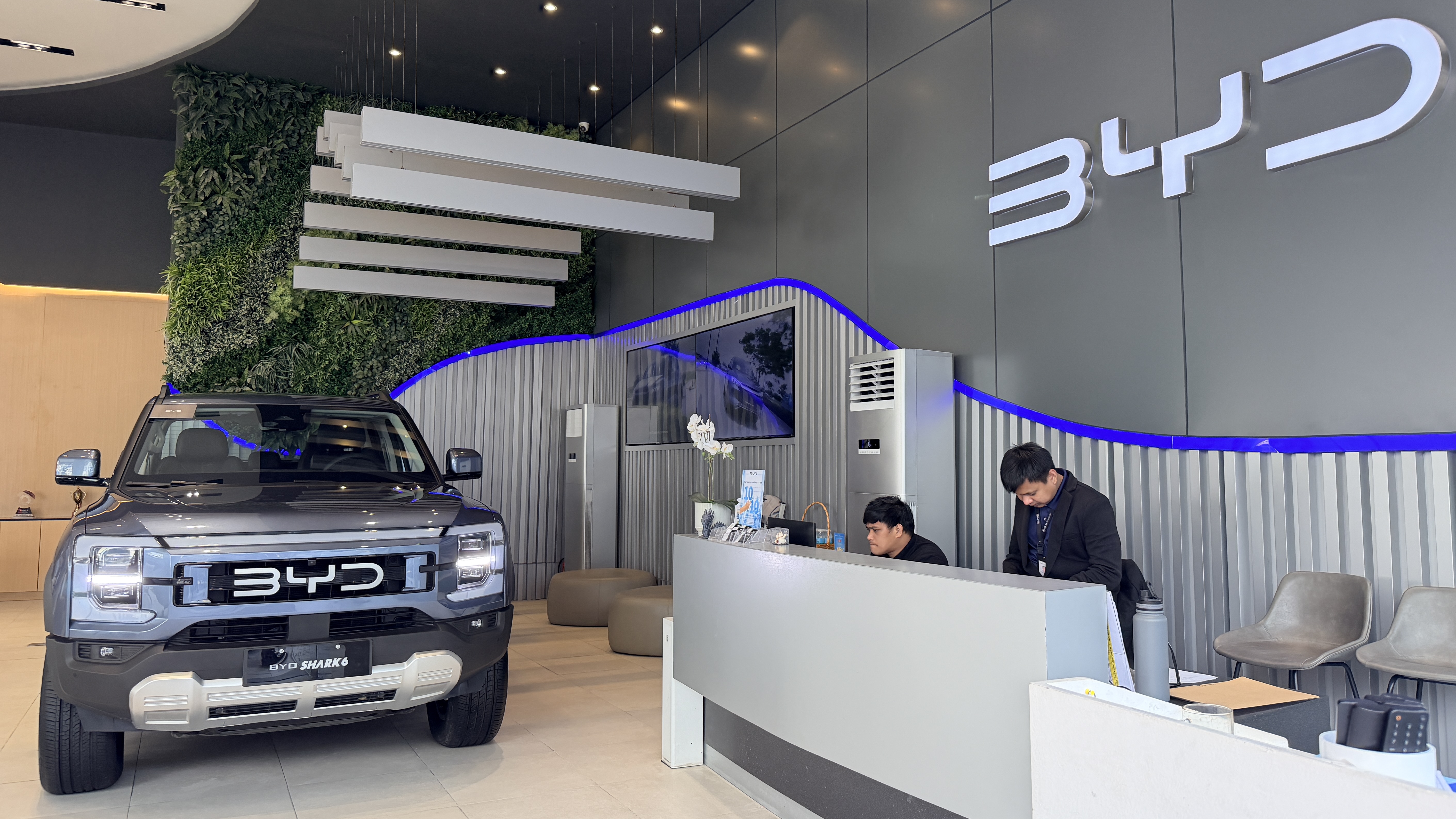 BYD to open 20 Canada stores this year, report says