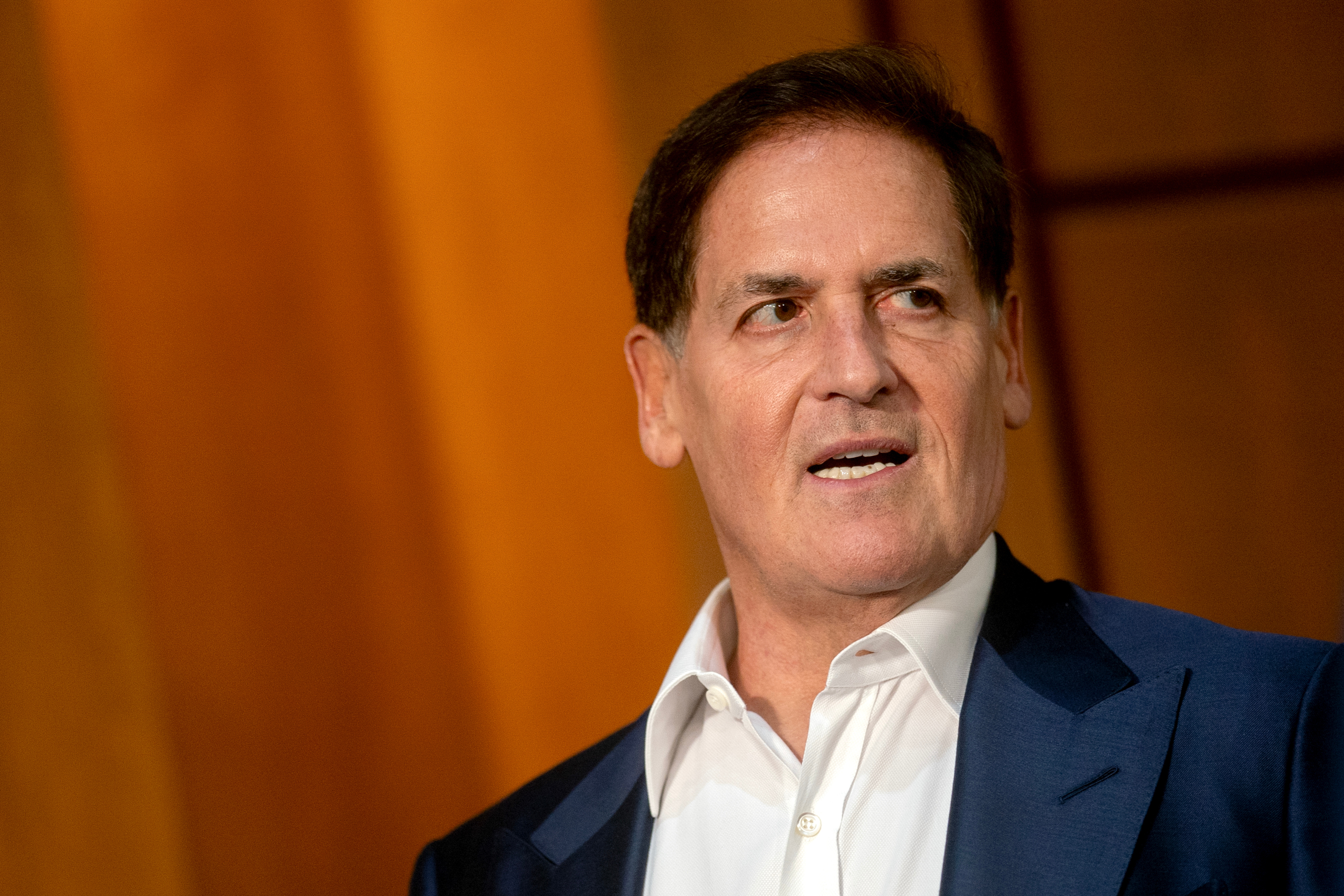Trump announces discount drug pricing expansion with Mark Cuban