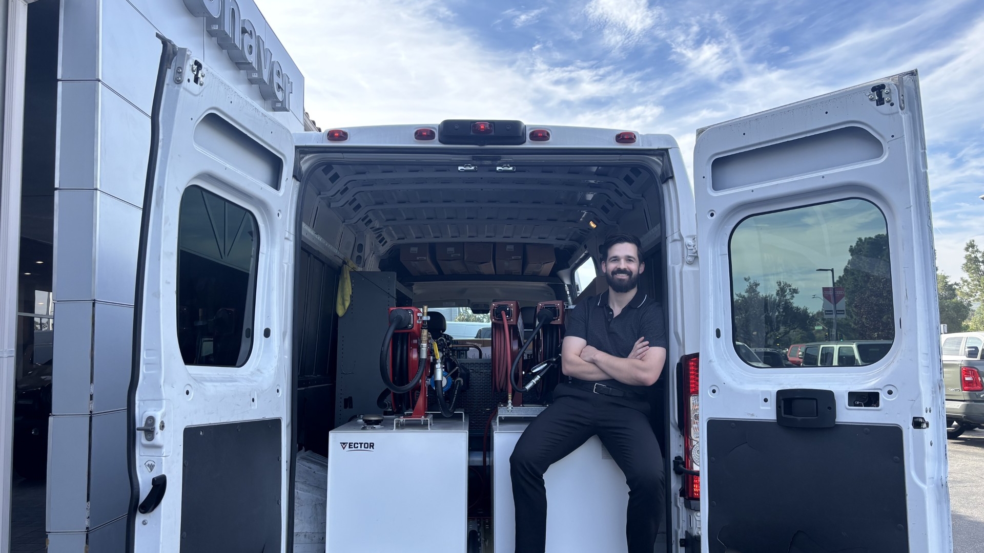 Dealerships risk losing mobile service business to independents, industry leaders warn