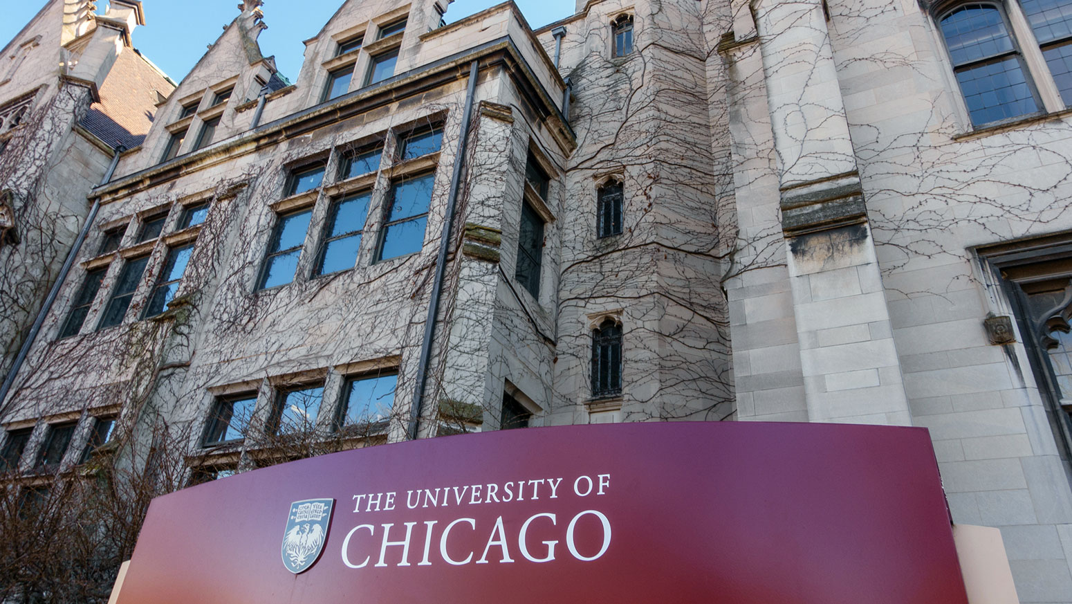 University of Chicago endowment returns 3.3% for the fiscal year - Pensions  & Investments