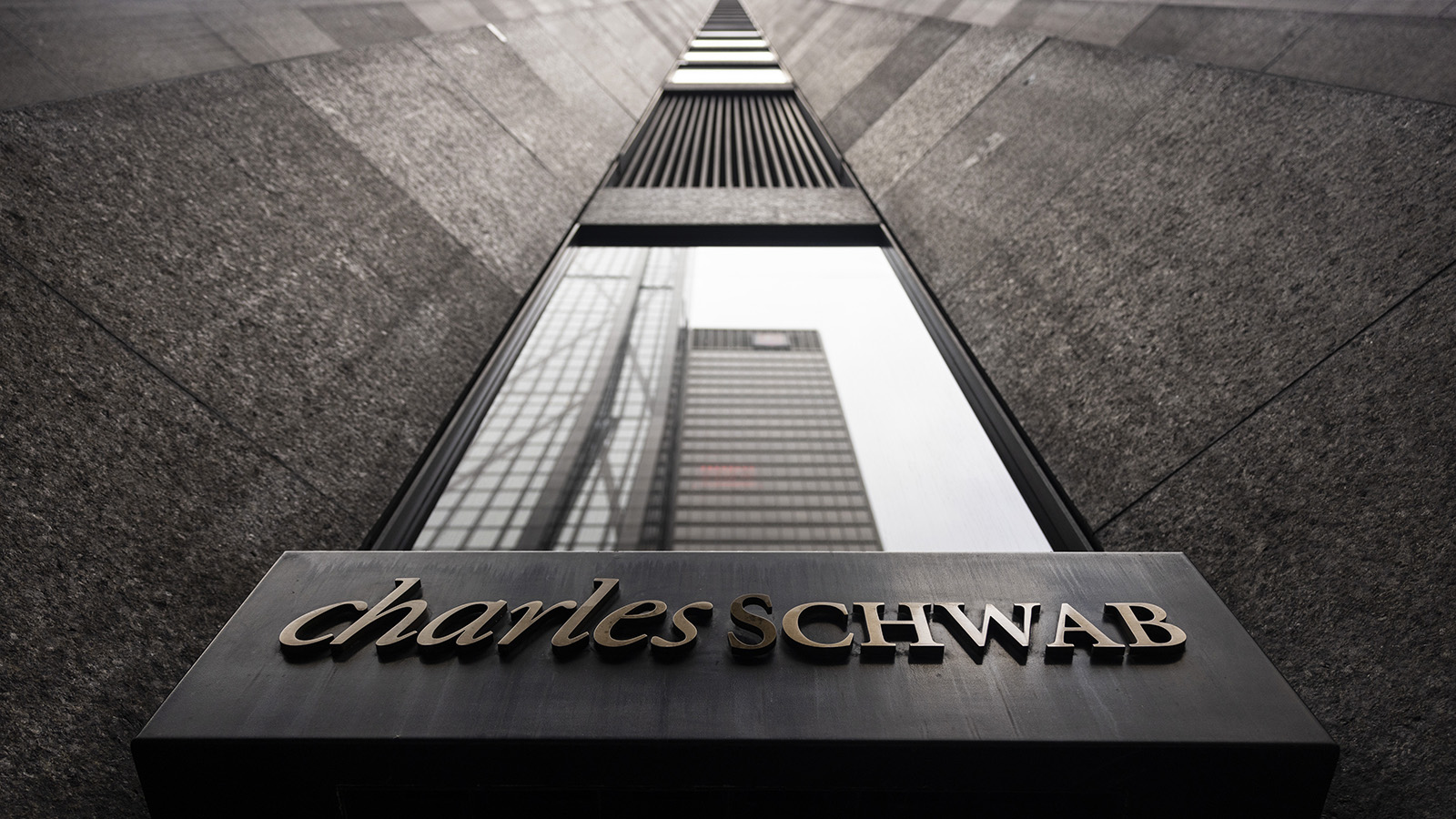 Charles Schwab to acquire private markets platform Forge Global in $660  million deal - Pensions & Investments