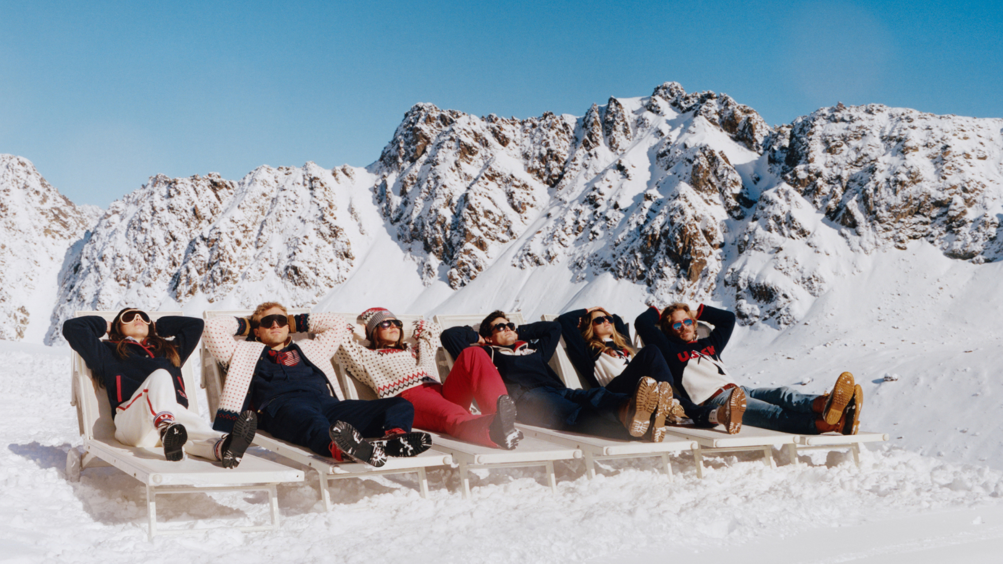 Chrissy Teigen Shares New Photo With Her 2 Babies Esti \u0026 Wren, image size:1976x1112