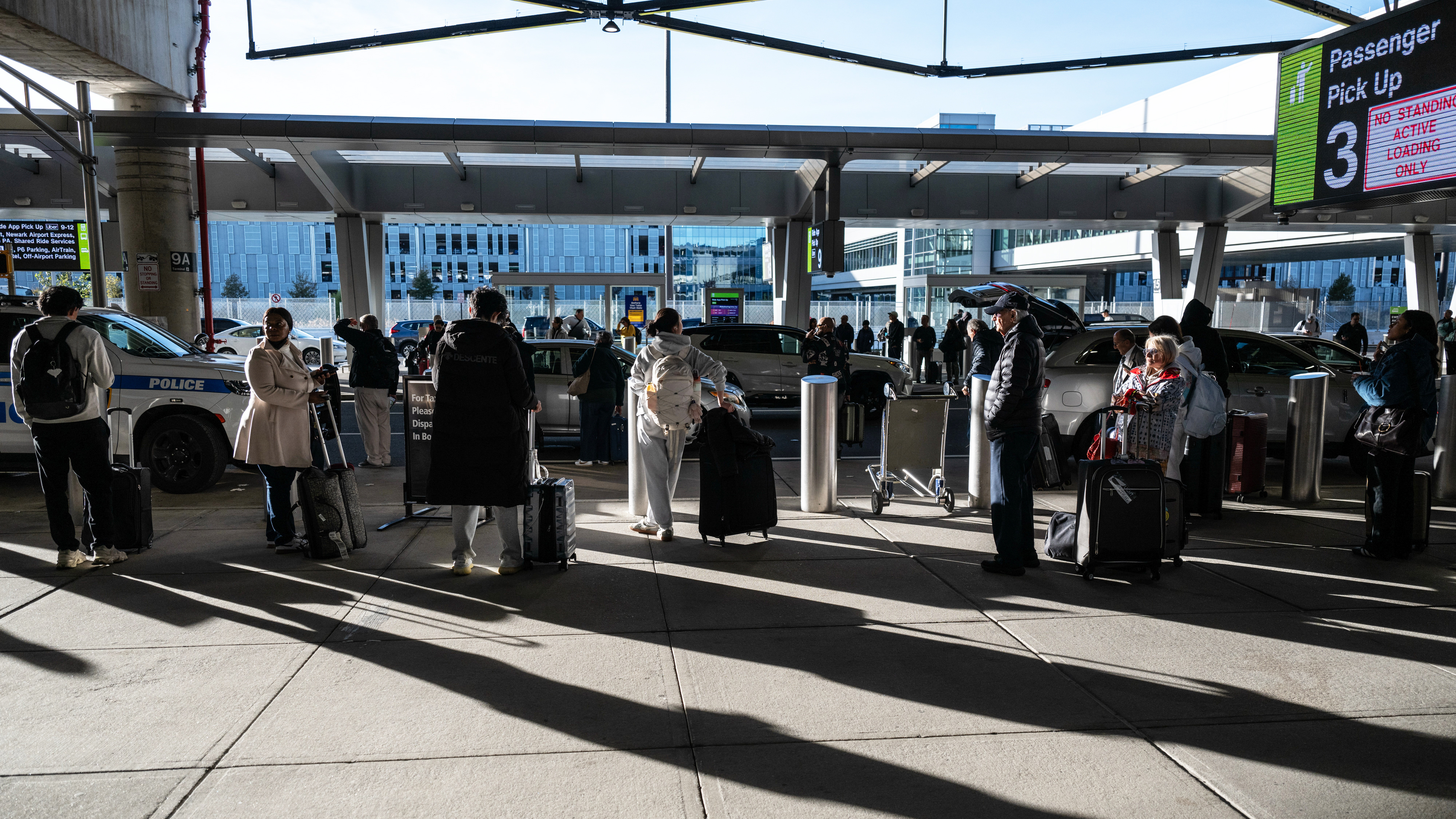 Travel industry warns of chaos if DHS pulls Newark officers